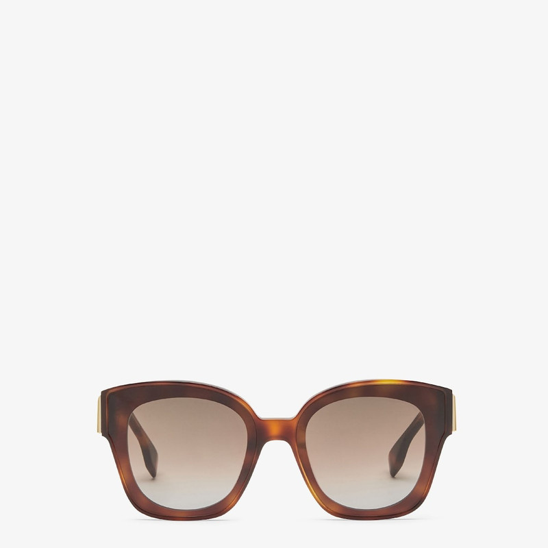 Fendi 첫째 - 1