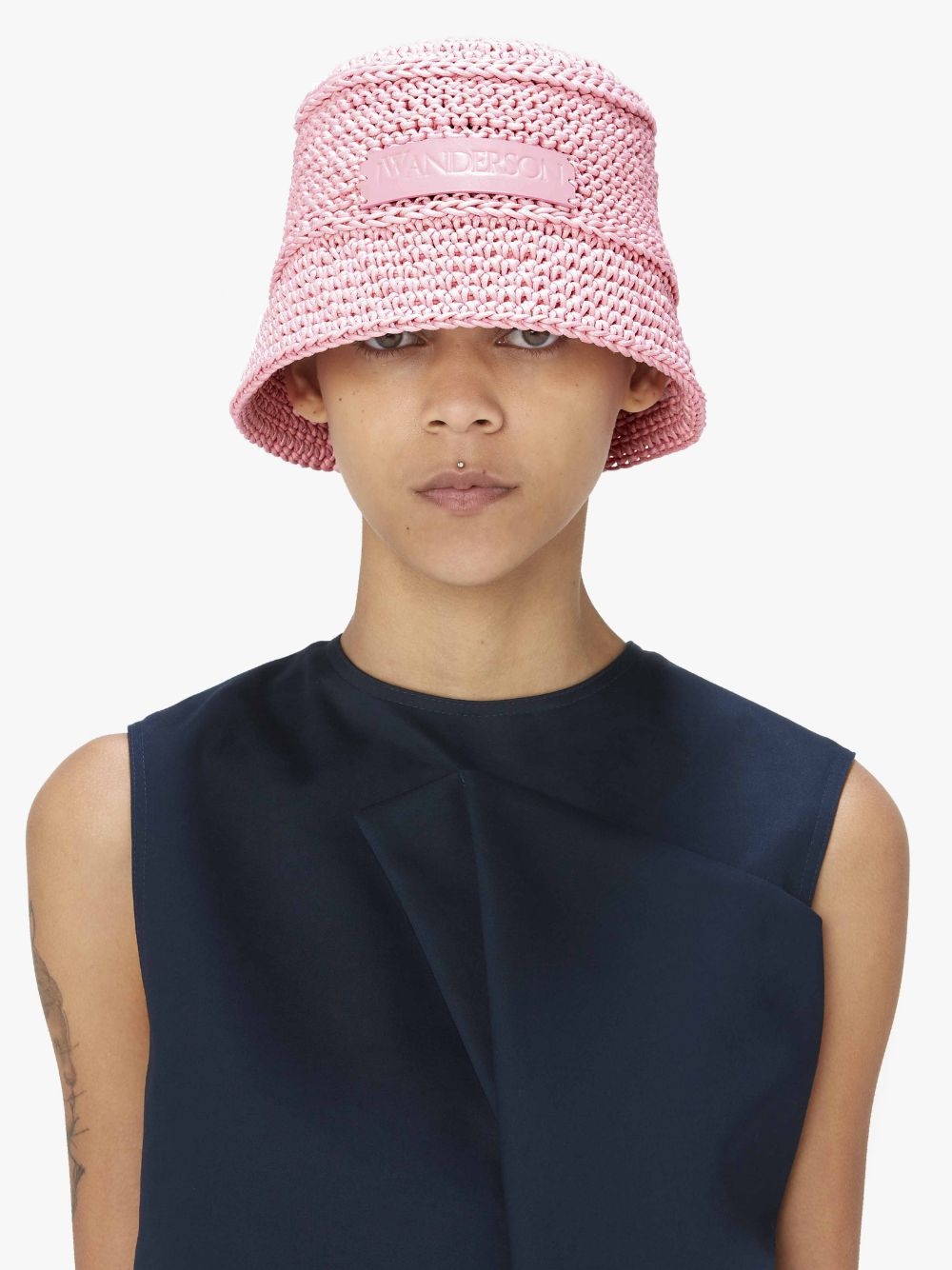 KNITTED BUCKET HAT - 4