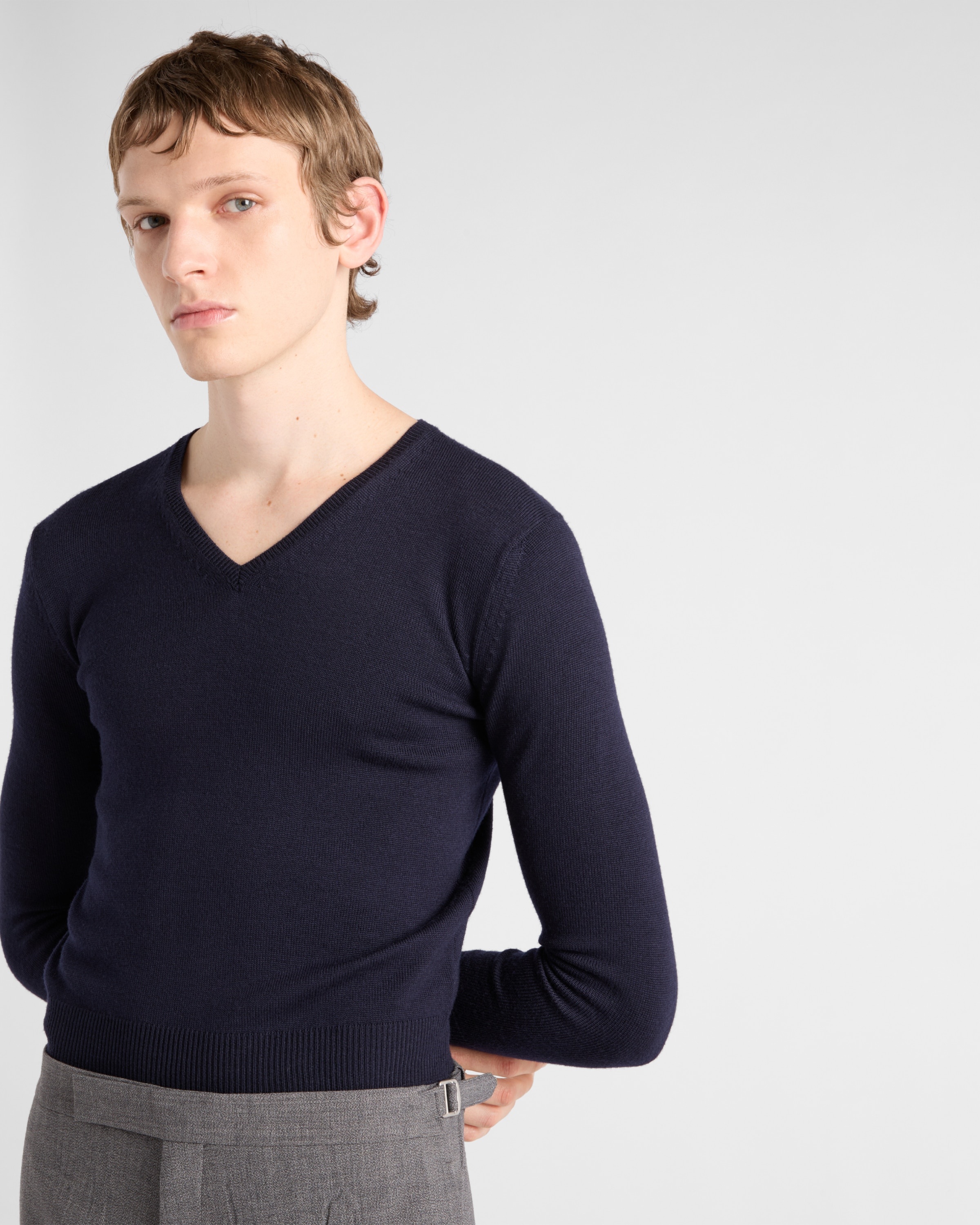 V-neck wool sweater - 3