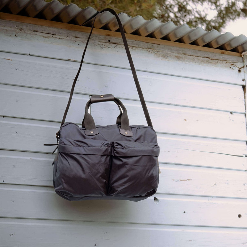 PARAGLYDE BUSINESS BAG  -  NAVY/BLACK 10