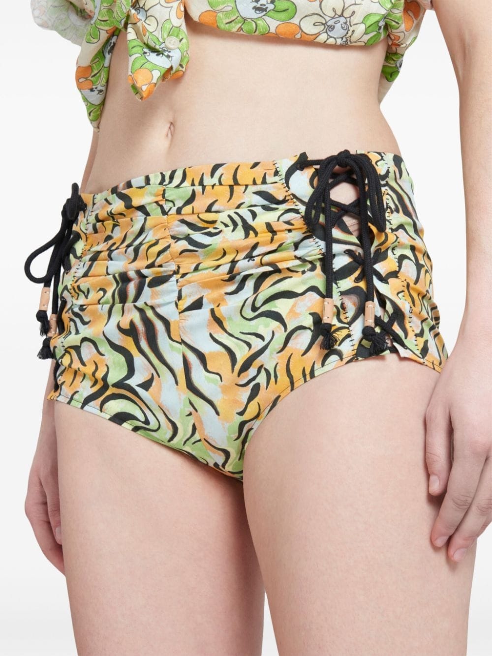graphic-print poplin mini shorts - 6