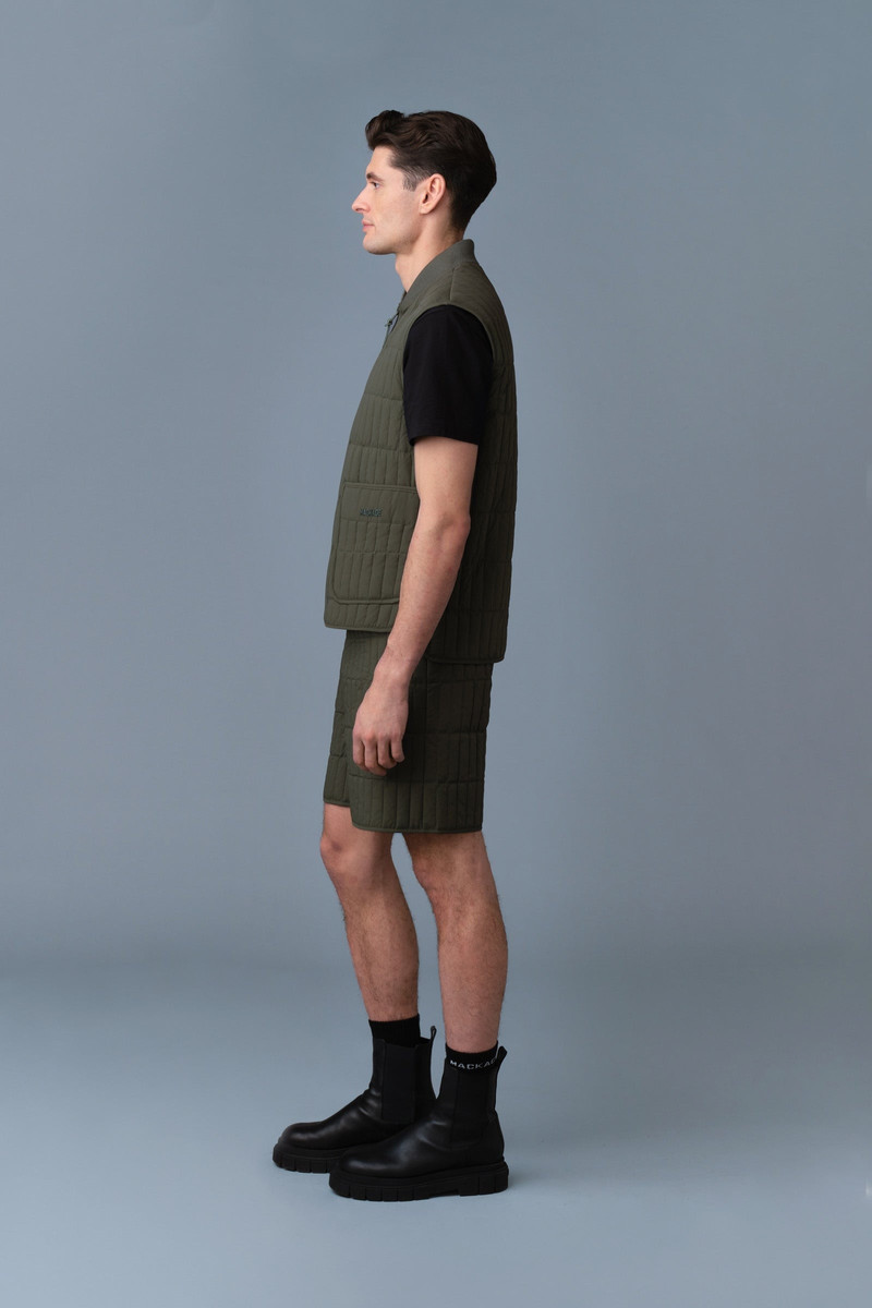 LEVI Light Down Vertical Quilted Vest 3