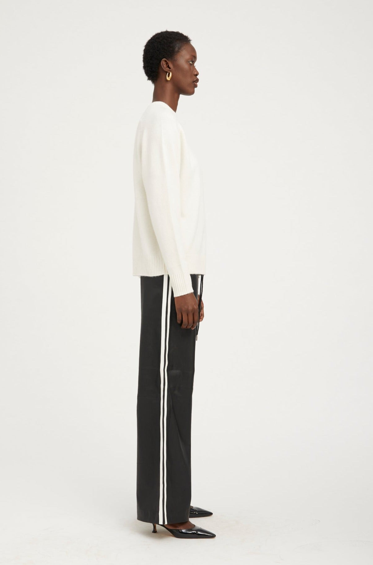 IVORY CASHMERE BOYFRIEND SWEATER - 2