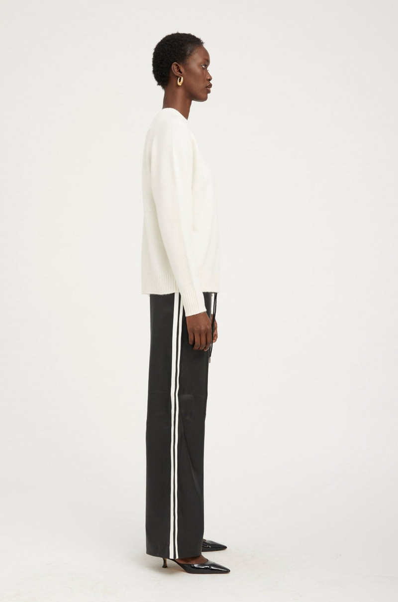 SPRWMN IVORY CASHMERE BOYFRIEND SWEATER outlook