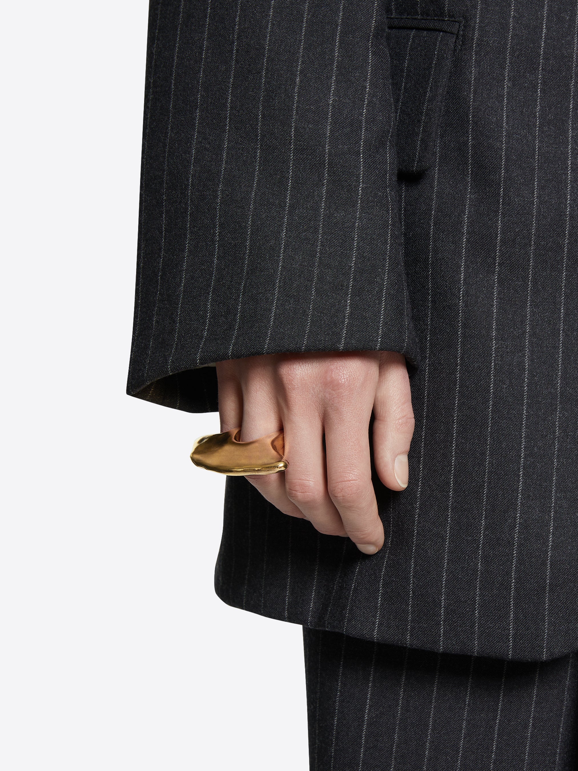 SCULPTURED RING - 4
