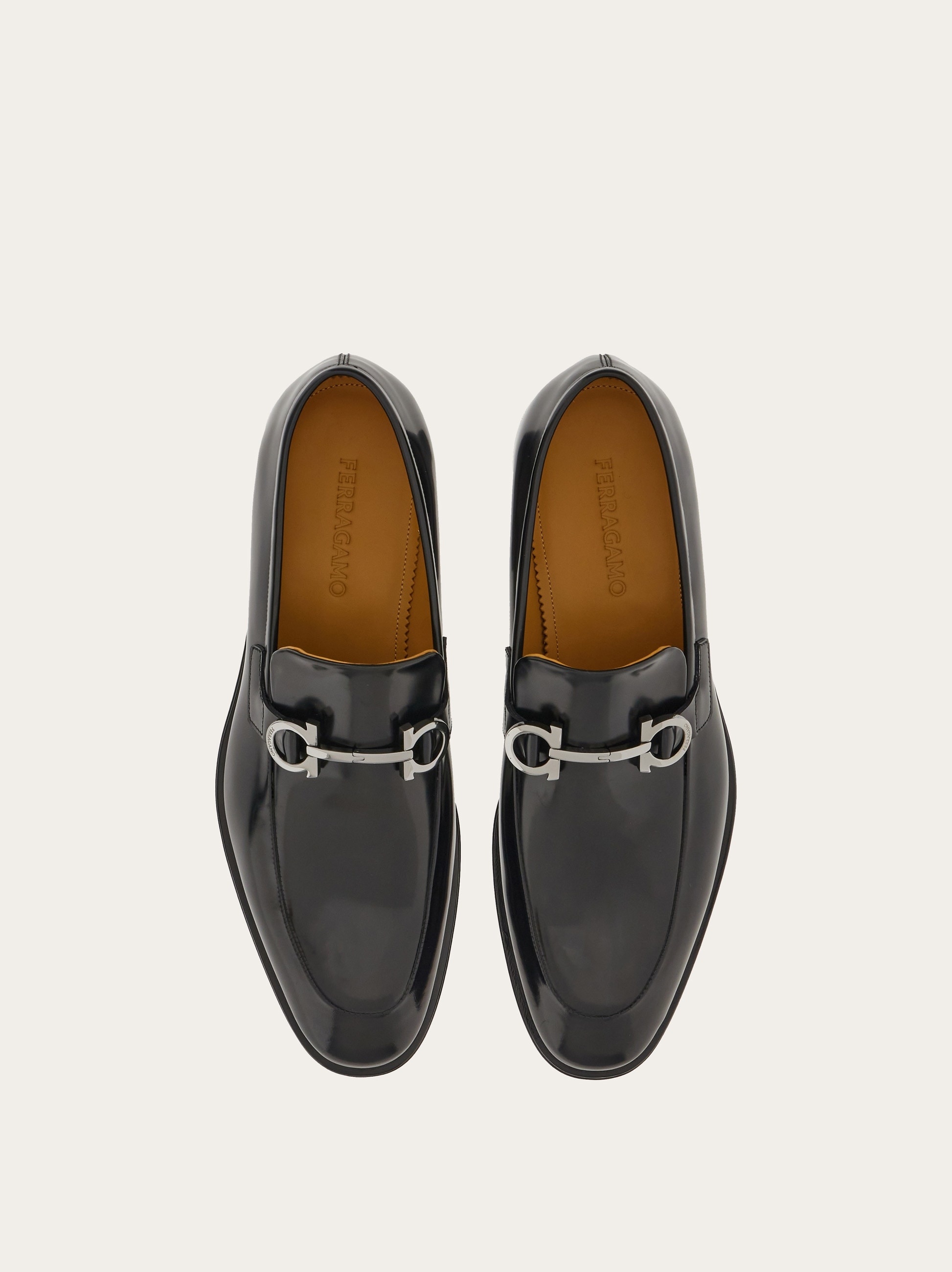 Moccasin with Gancini ornament - 2