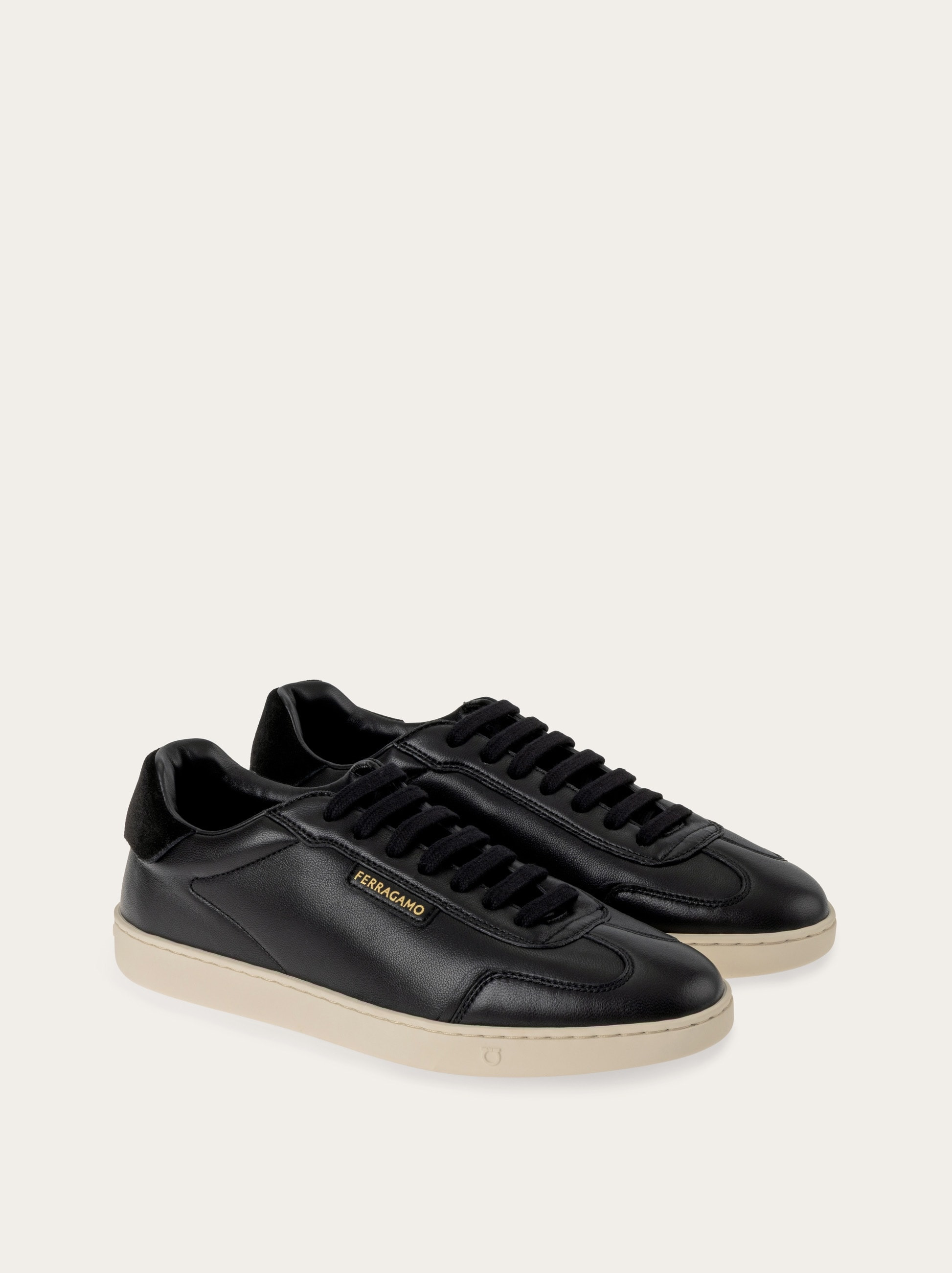 Low-top sneaker - 2