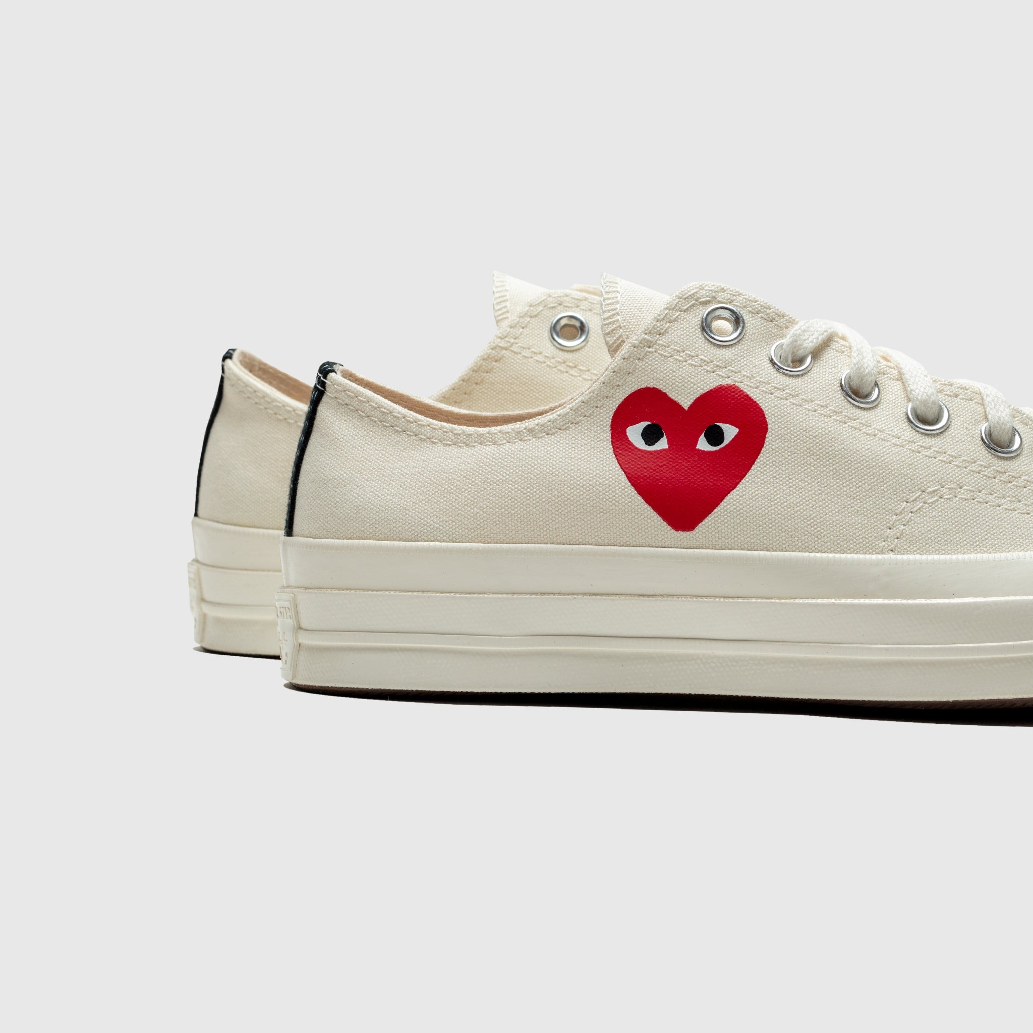CHUCK TAYLOR ALL-STAR '70 LOW "MILK SINGLE HEART" - 5