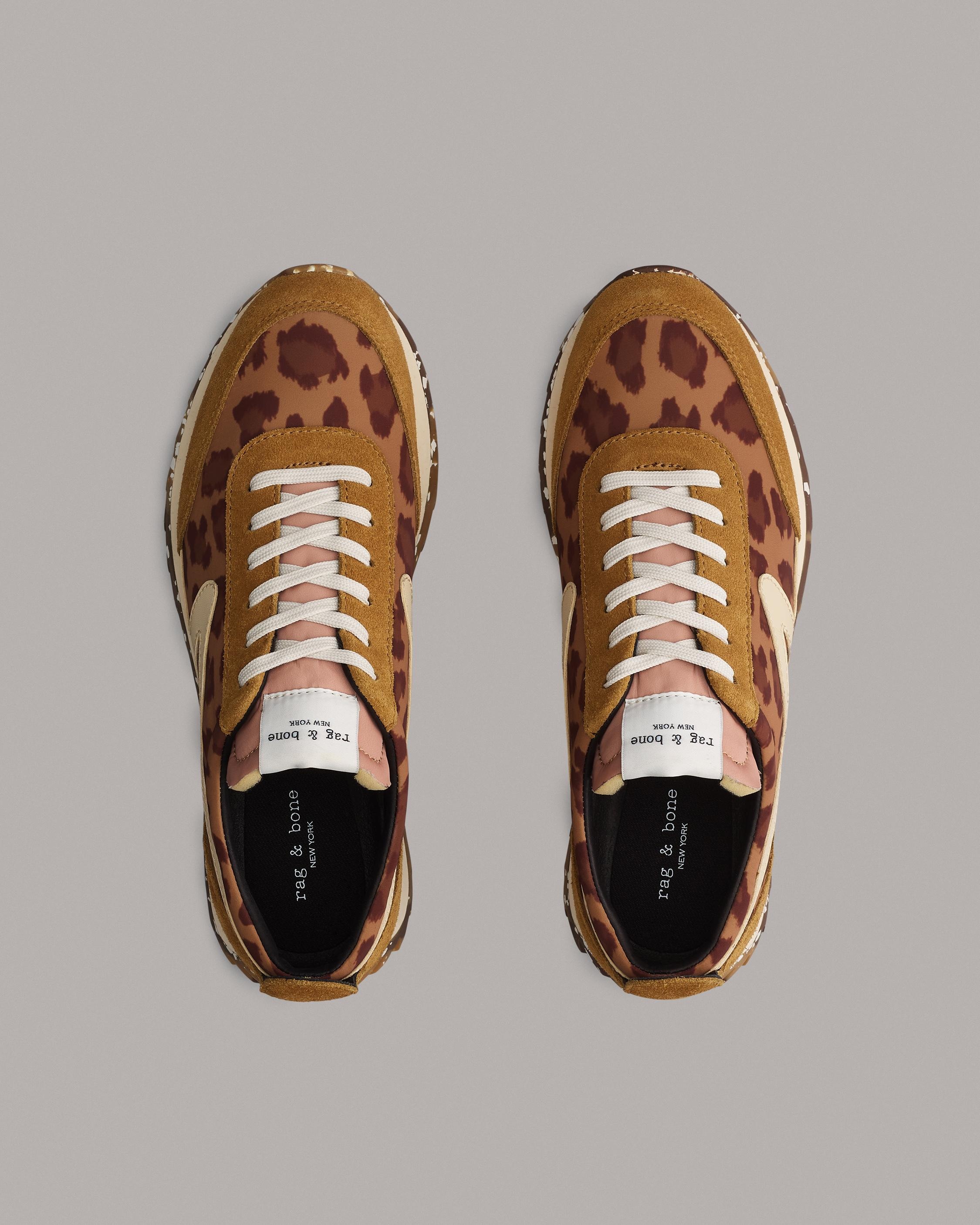 Retro Runner - Recycled Materials
Low Top Sneaker - 4