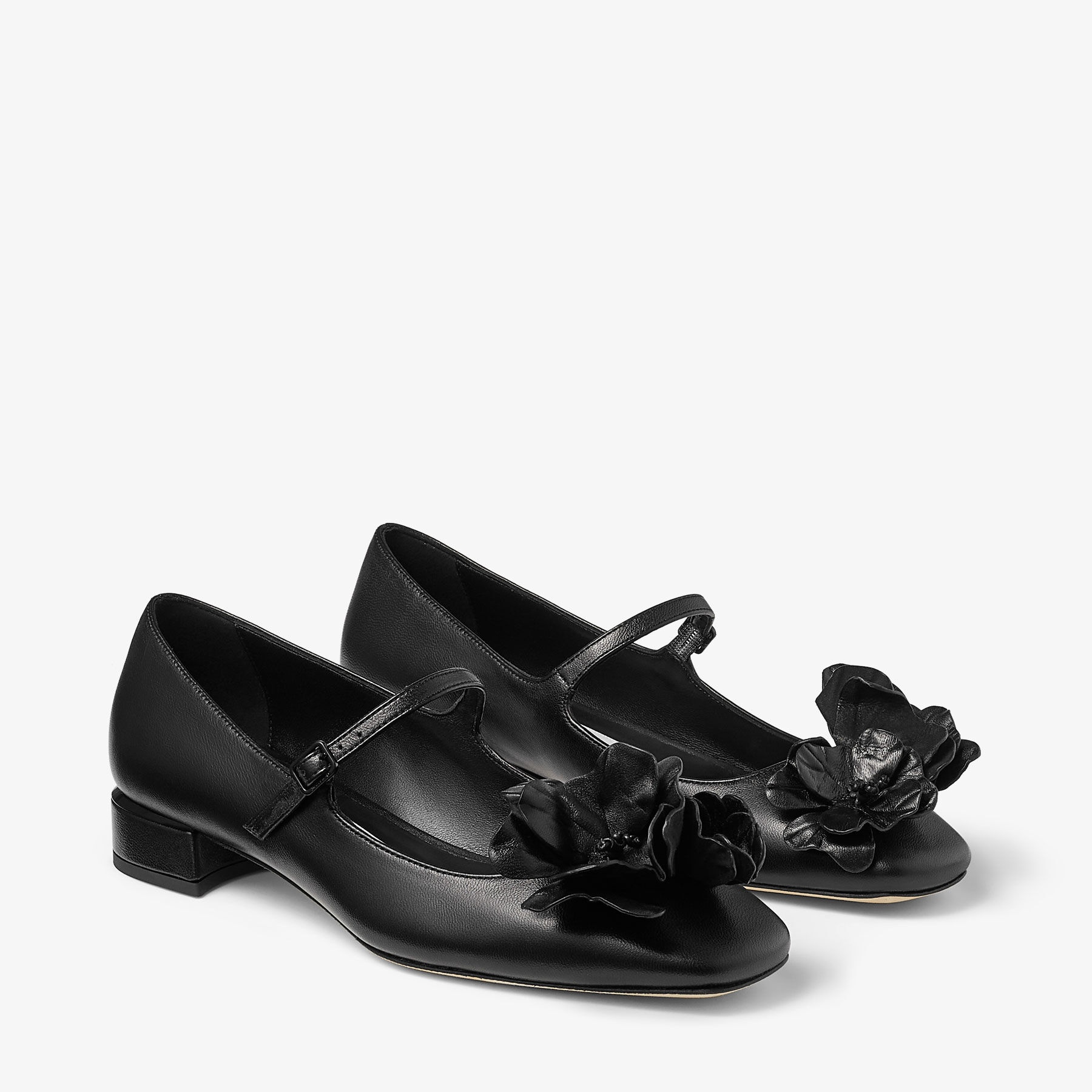 Rosa/flowers Flat
Black Nappa Leather Flats with Flowers - 2