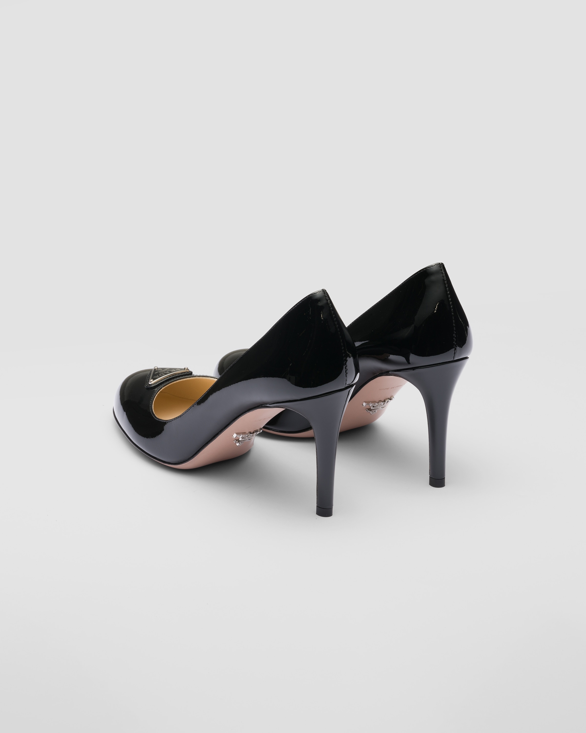 Patent leather pumps - 5
