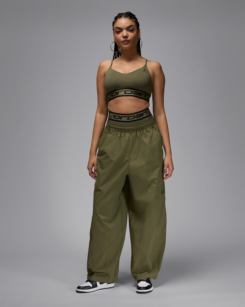 Jordan Flight Chicago Women's Parachute Pants 8