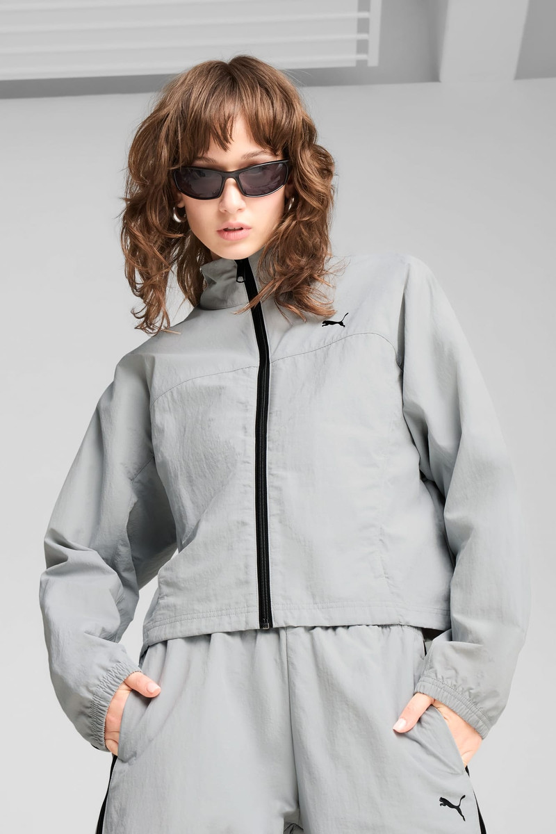 PUMA DARE TO Women's Oversized Full-Zip Woven Jacket outlook