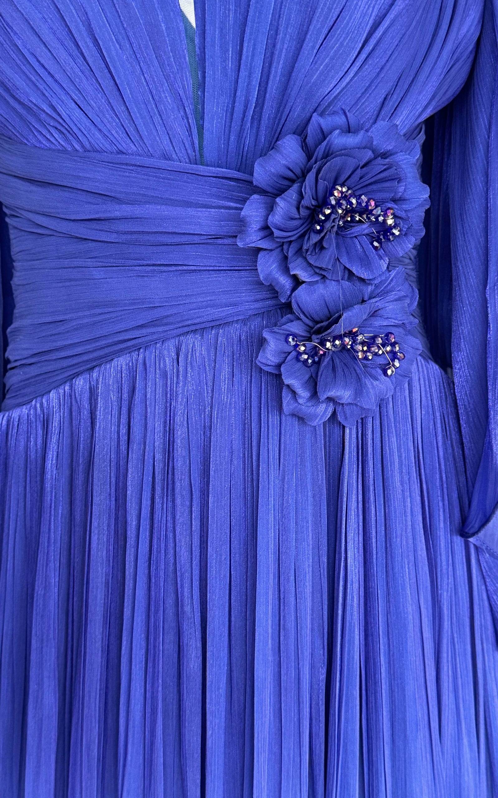 Cult Moda - Elegant Chiffon Evening Dress Gown with Floral Brooch in Blue - 5