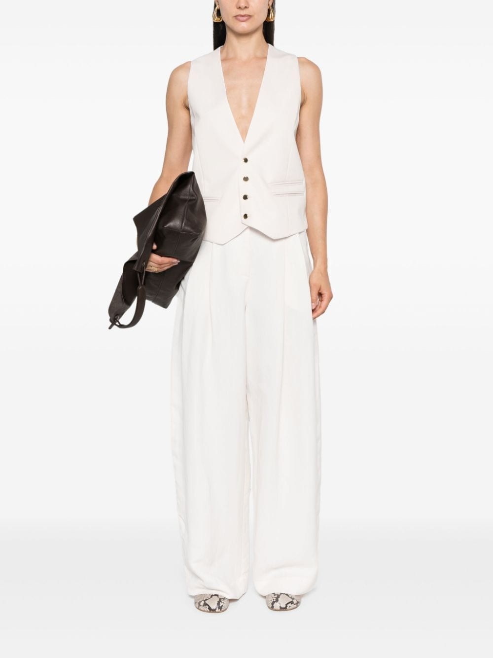 V-neck buttoned waistcoat - 2