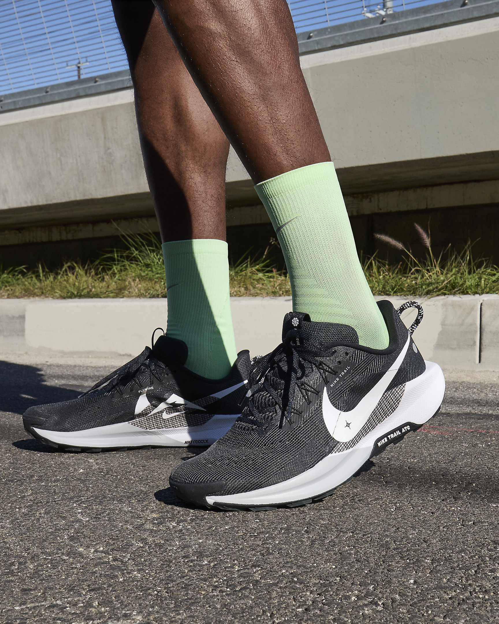 Nike Pegasus Trail 5 Men's Trail Running Shoes - 2
