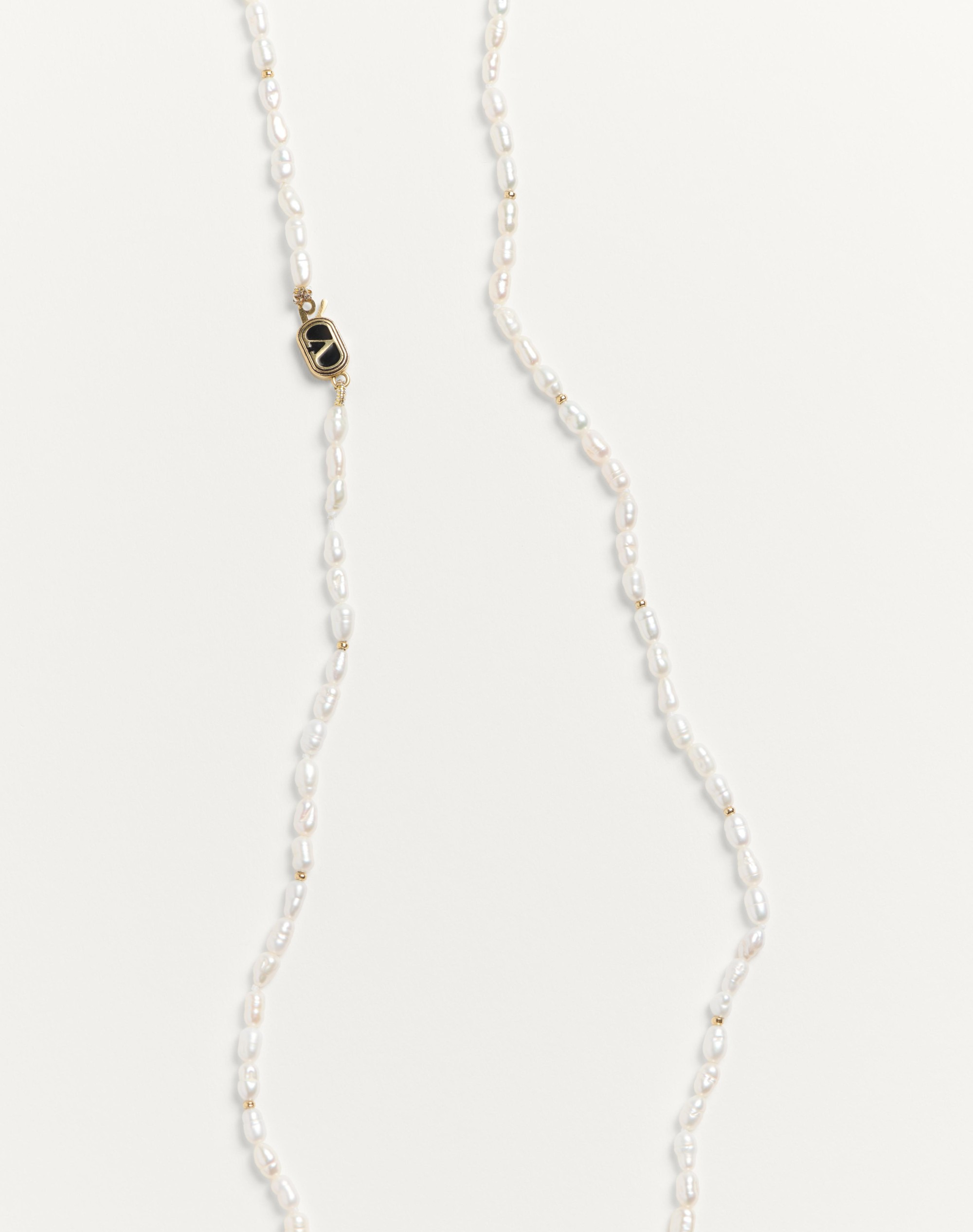 OVAL NECKLACE IN METAL, PEARLS AND ENAMEL - 3