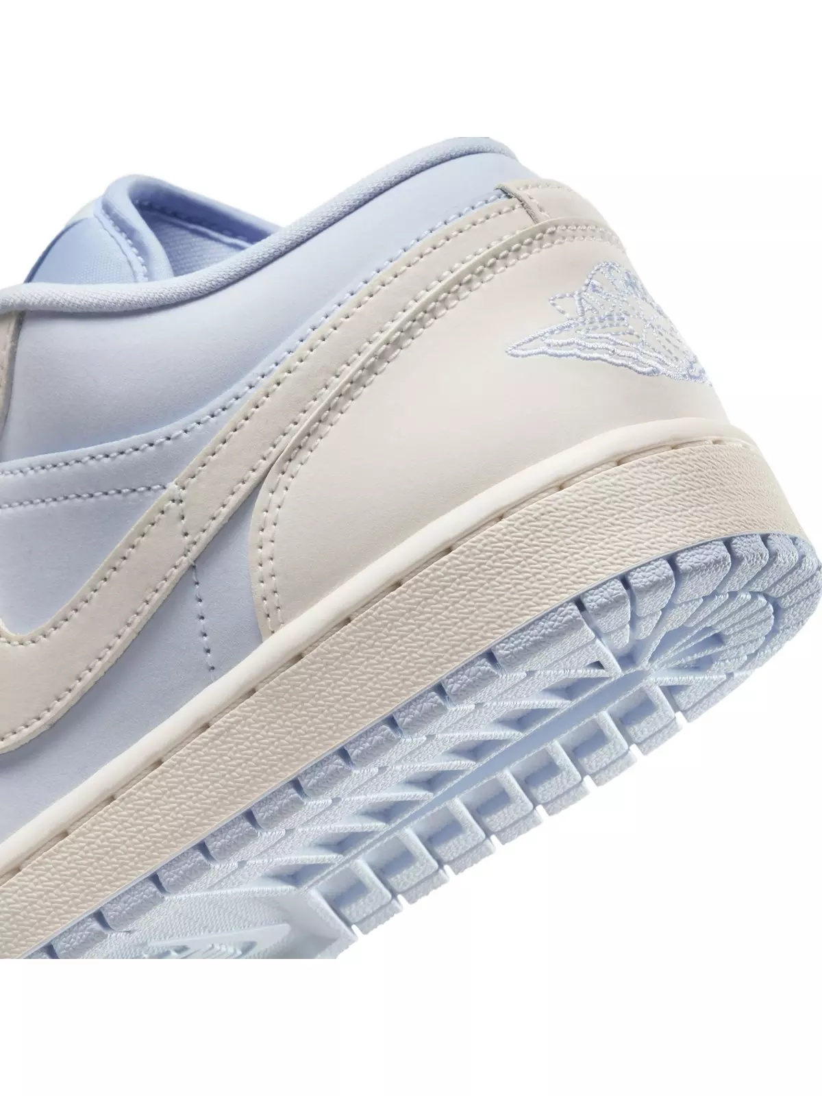 1 Low SE "Hydrogen Blue/Sail" Women's Shoe - 10
