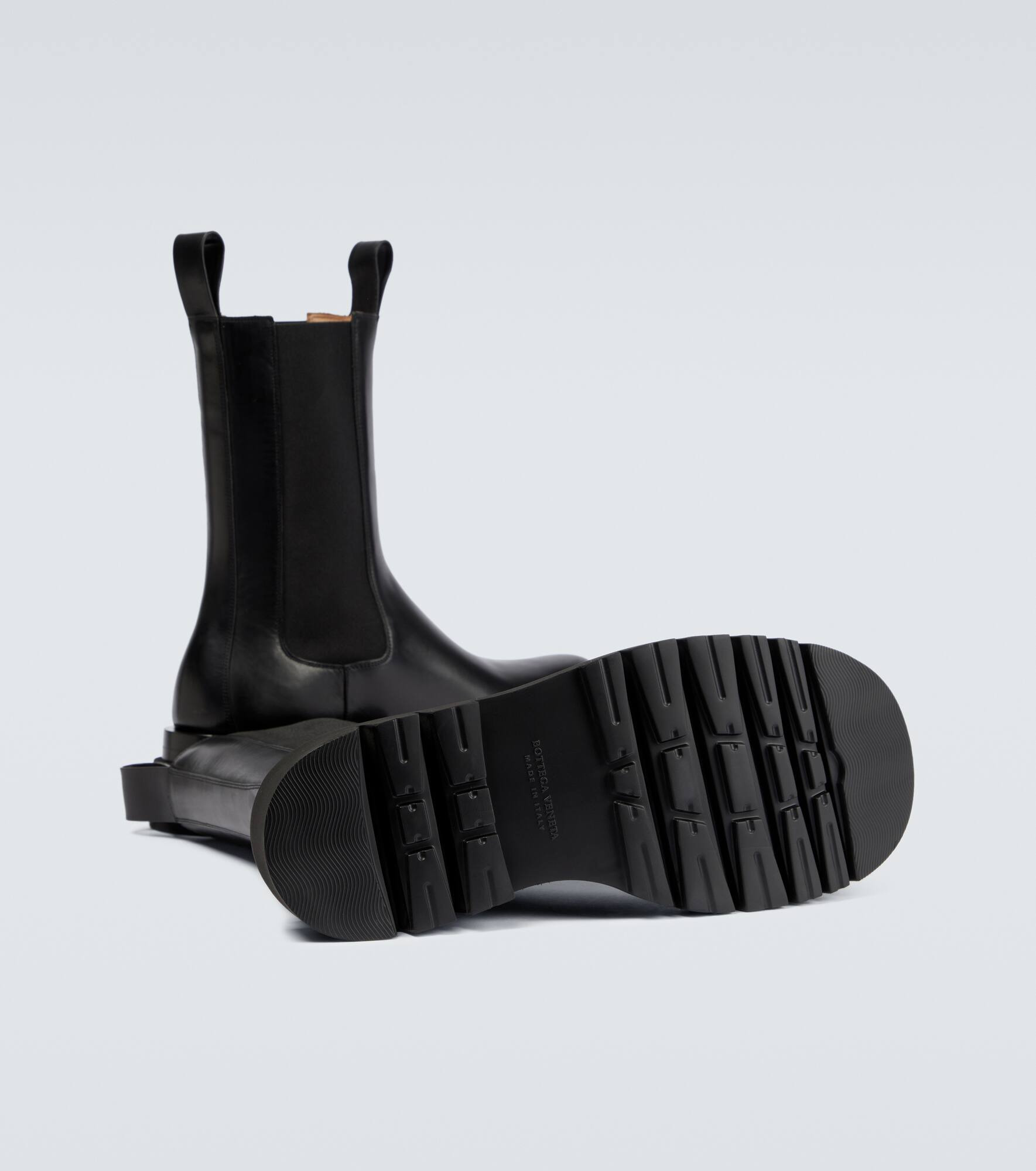 Lug leather ankle boots - 7