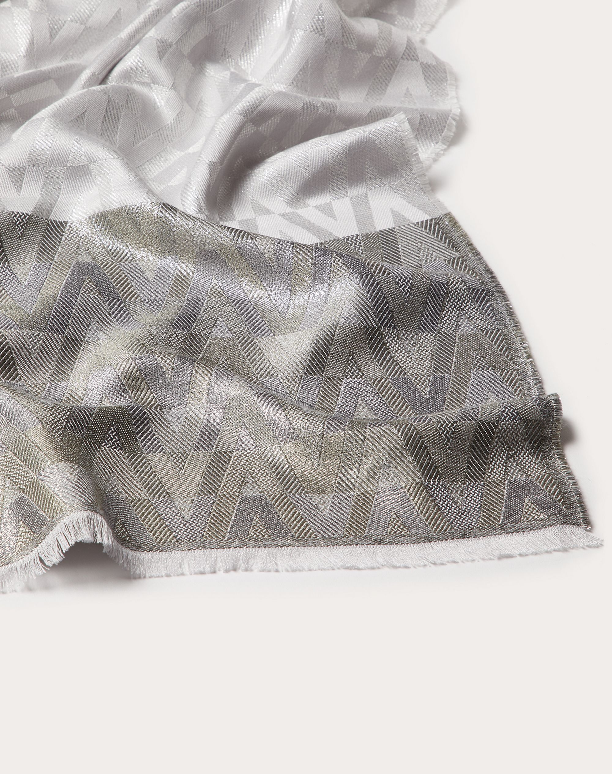 STOLE WITH SHINY OPTICAL VALENTINO JACQUARD IN SILK AND CASHMERE 75X200 CM - 2