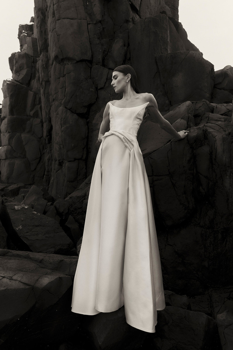 RACHEL GILBERT ADELINE GOWN outlook