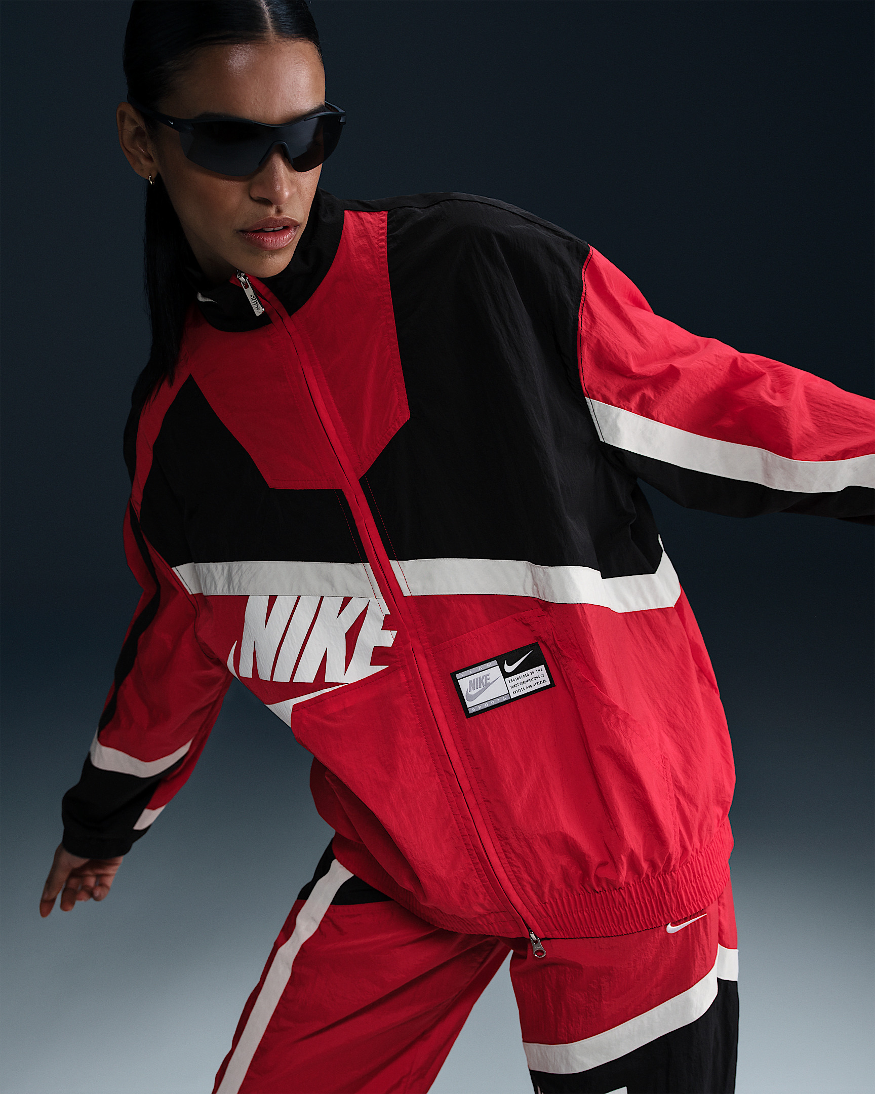 Nike Sportswear Women's Oversized Woven Jacket - 3