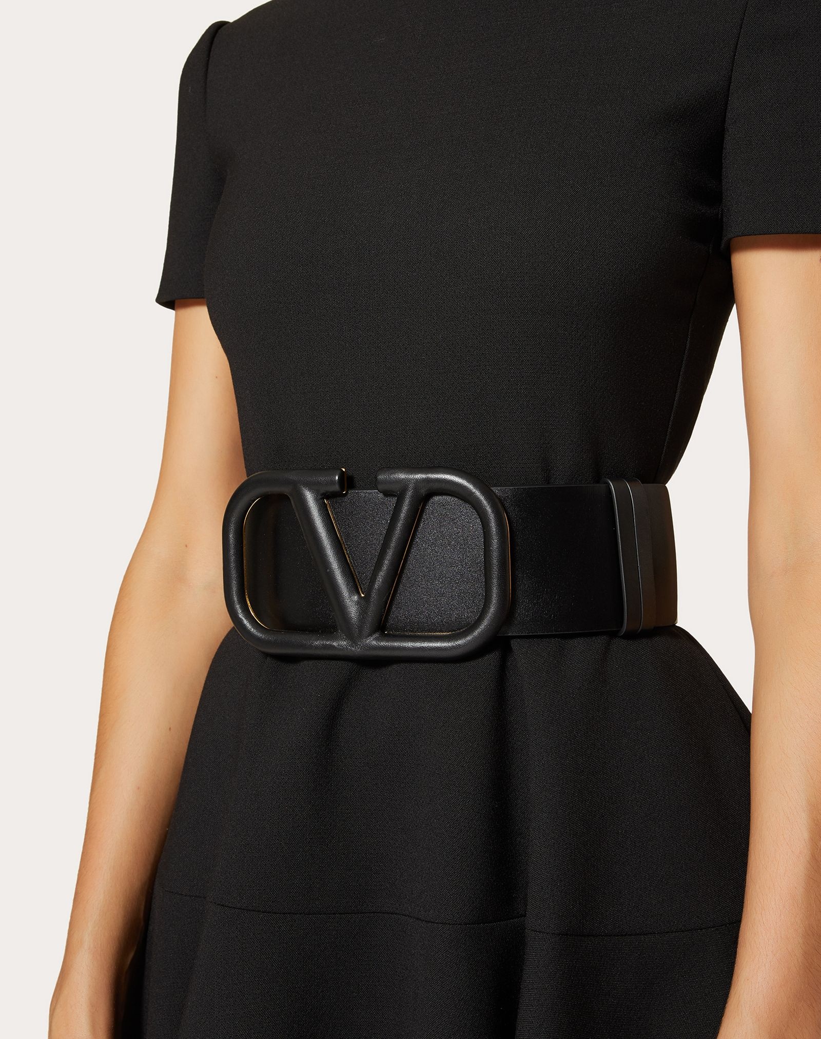 VLOGO SIGNATURE BELT IN GLOSSY CALFSKIN 70MM - 4