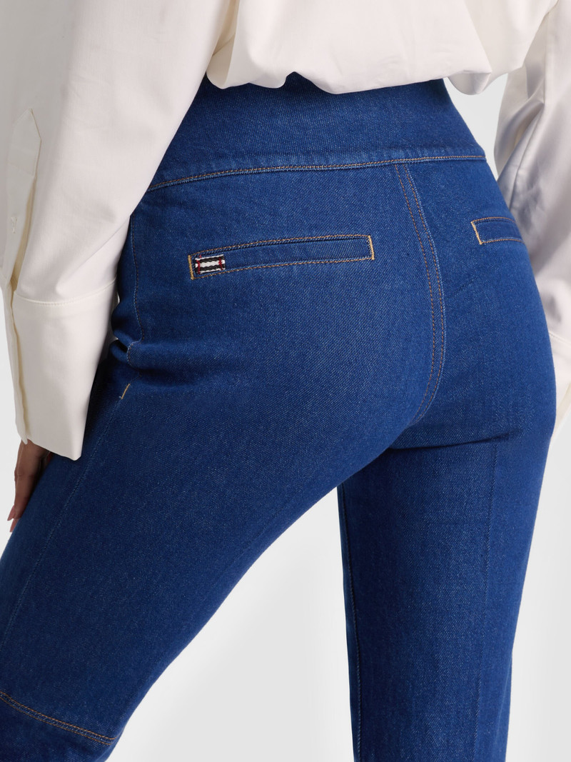 HOT JEAN 5