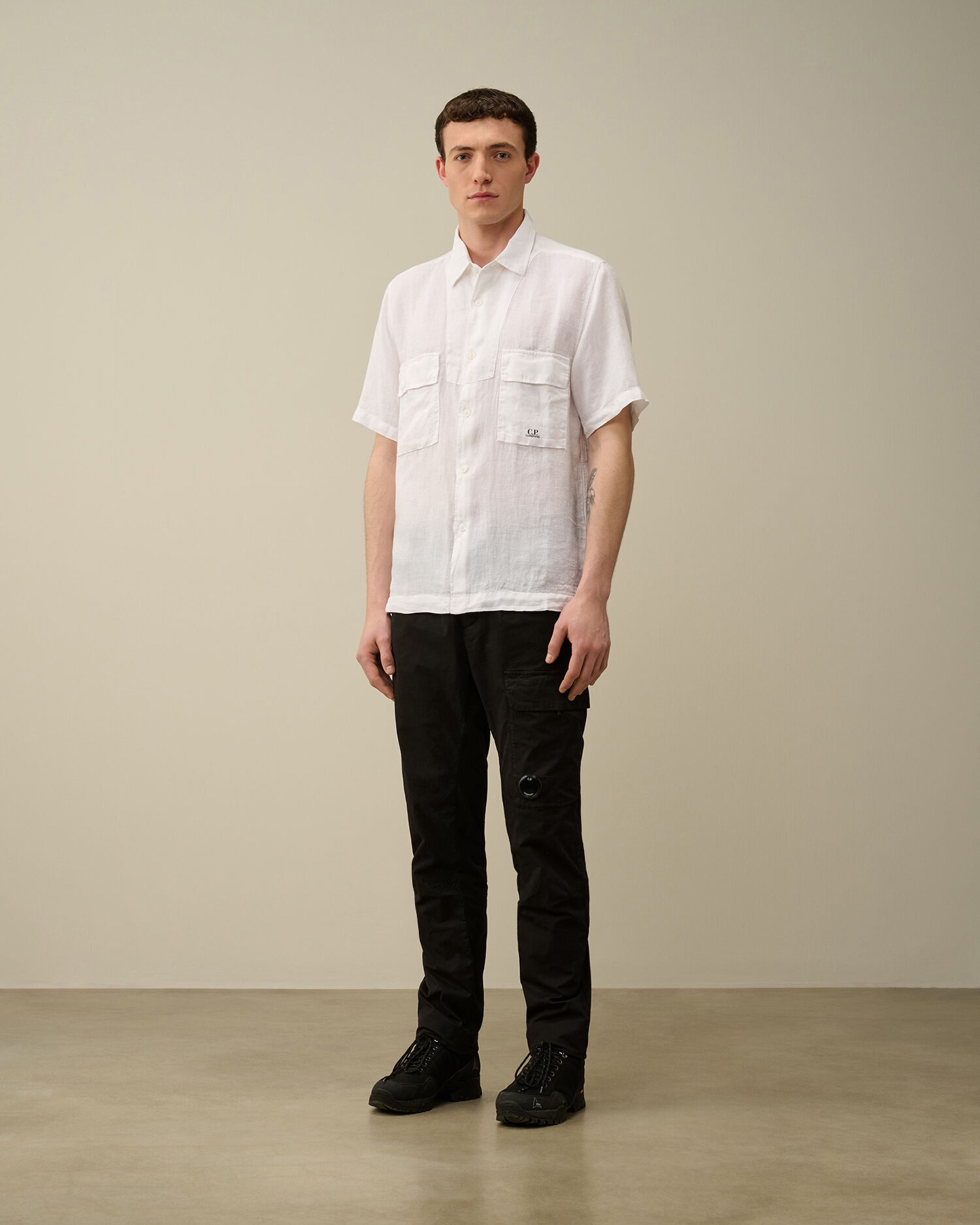 Linen Short Sleeved Shirt - 6