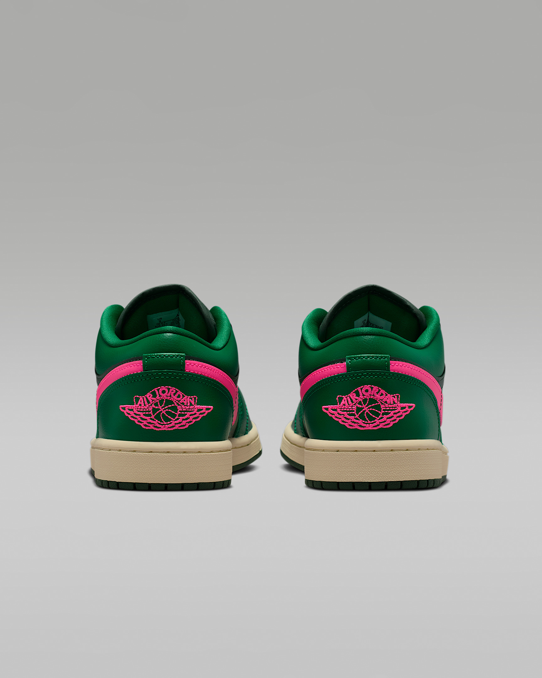 Air Jordan 1 Low Women's Shoes - 6