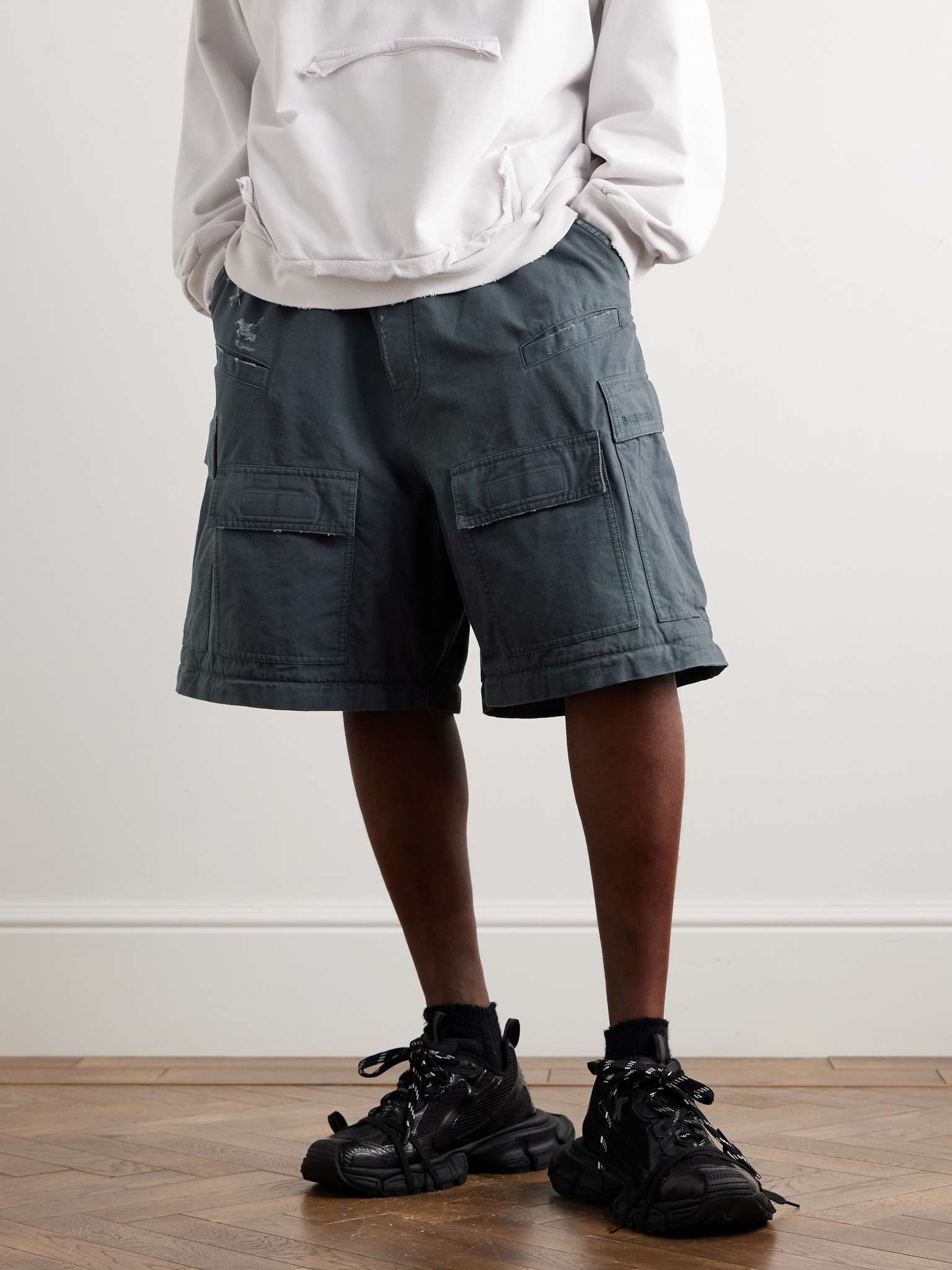 Wide-Leg Distressed Cotton-Ripstop Drawstring Cargo Trousers - 6