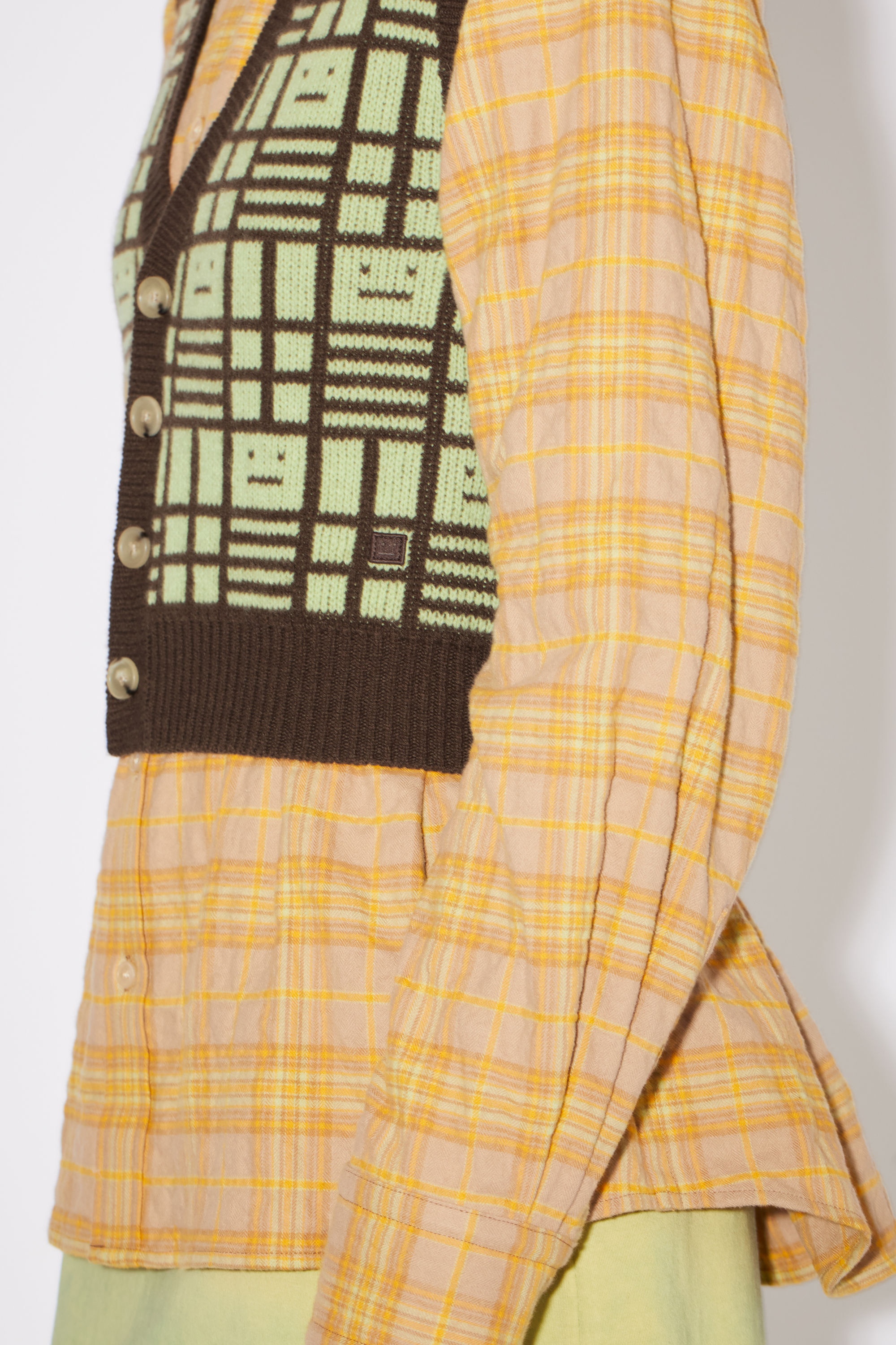 Sleeveless cardigan - Pale green/cacao brown - 4