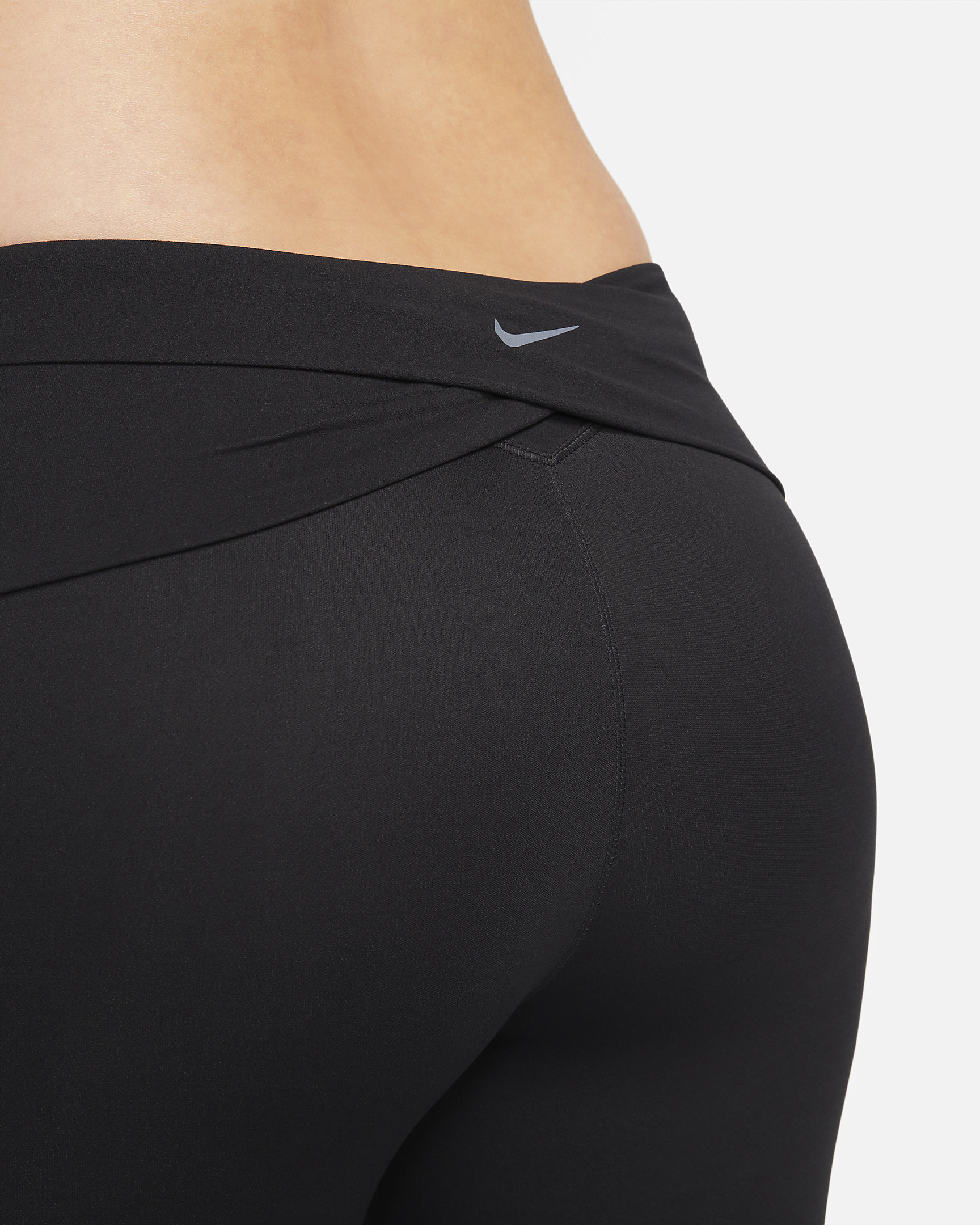 Nike Zenvy (M) Women's Gentle-Support High-Waisted 7/8 Leggings with Pockets (Maternity) - 8