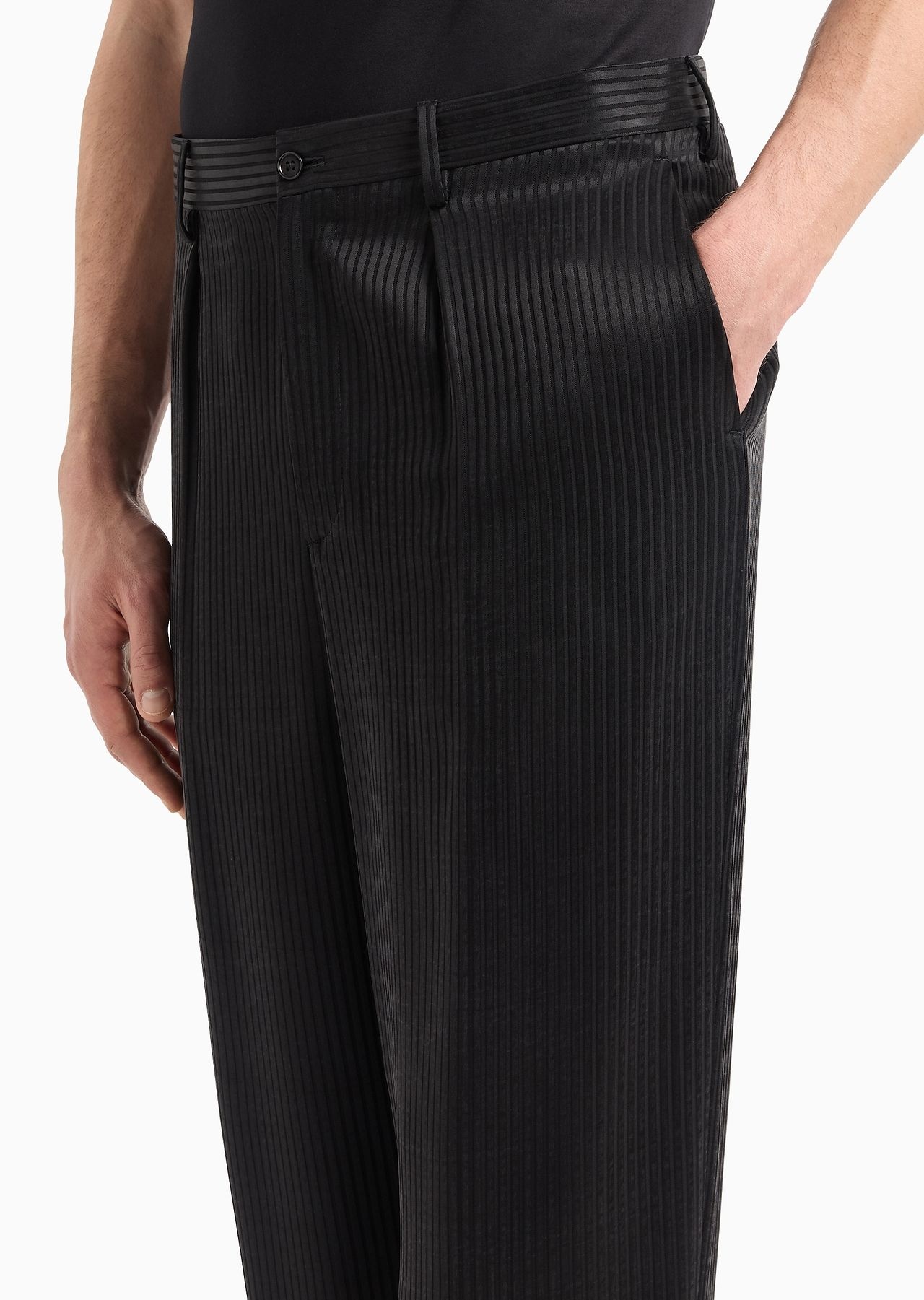 Ribbed cupro single-pleat trousers - 5