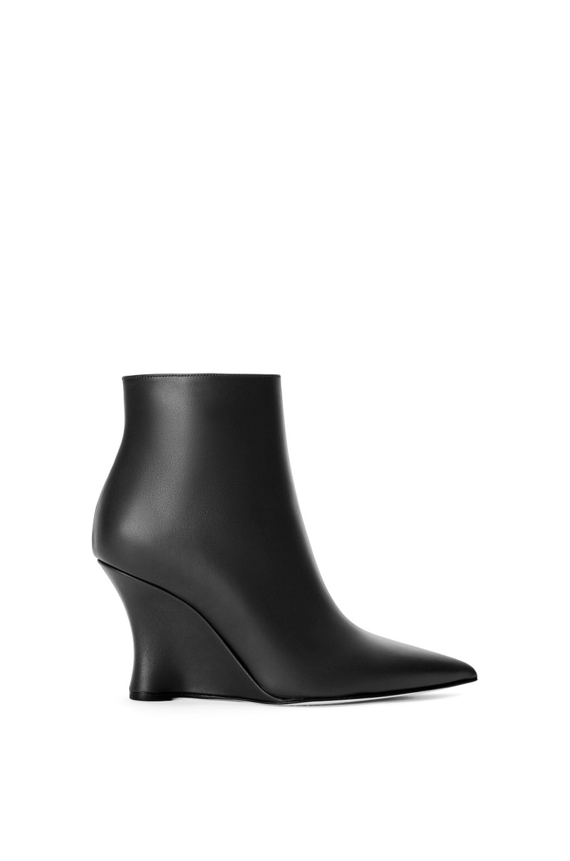 Wedge ankle boot in calfskin 1