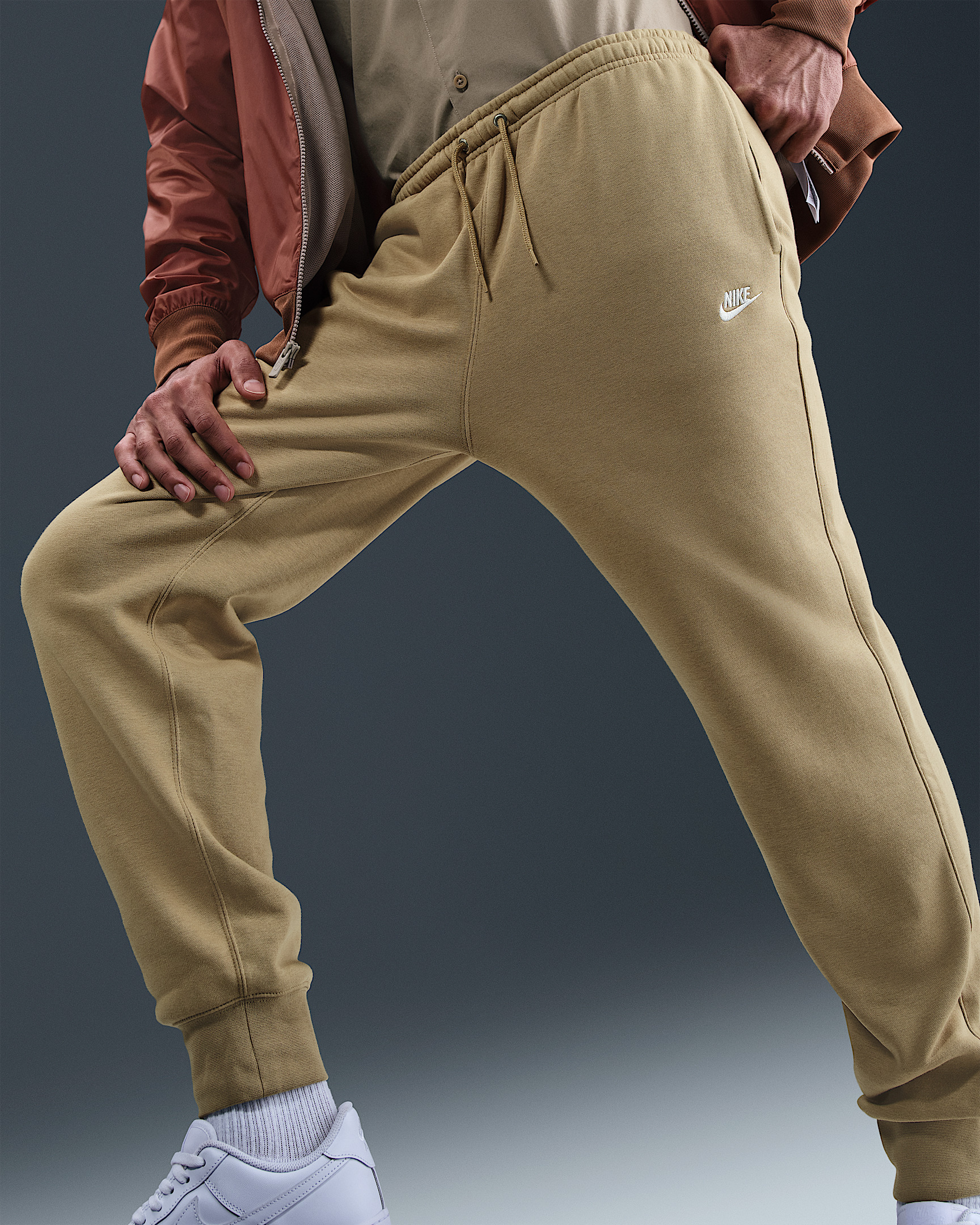 Nike Club Men's Joggers - 5