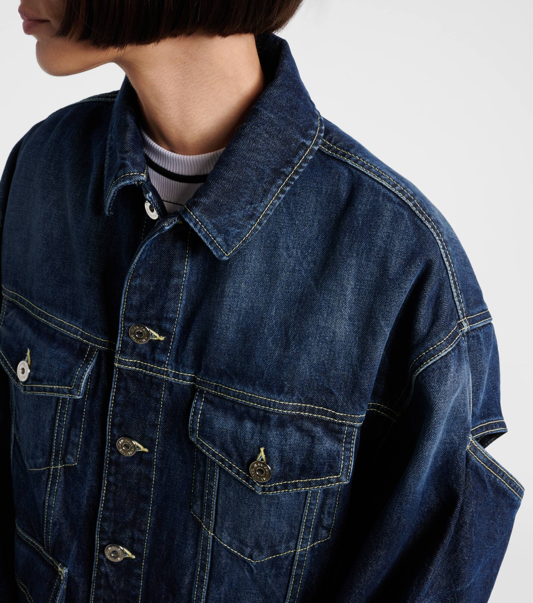 Denim jacket - 4