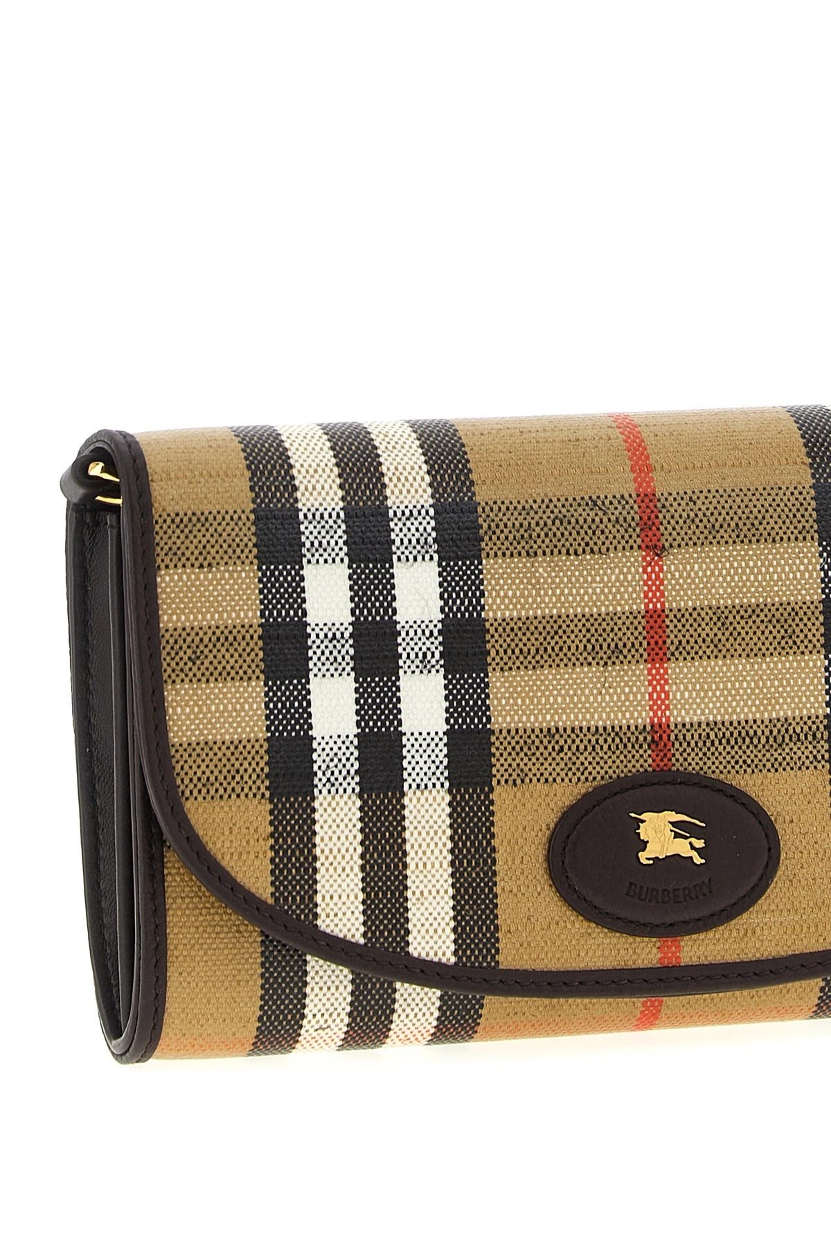 'Highlands' wallet on chain - 4