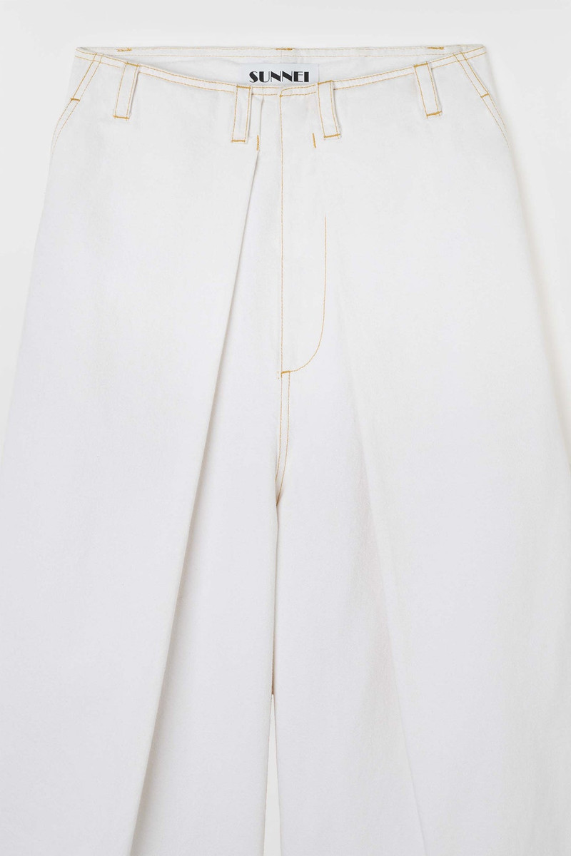 SUNNEI CHOLO SHORTS / optical white outlook