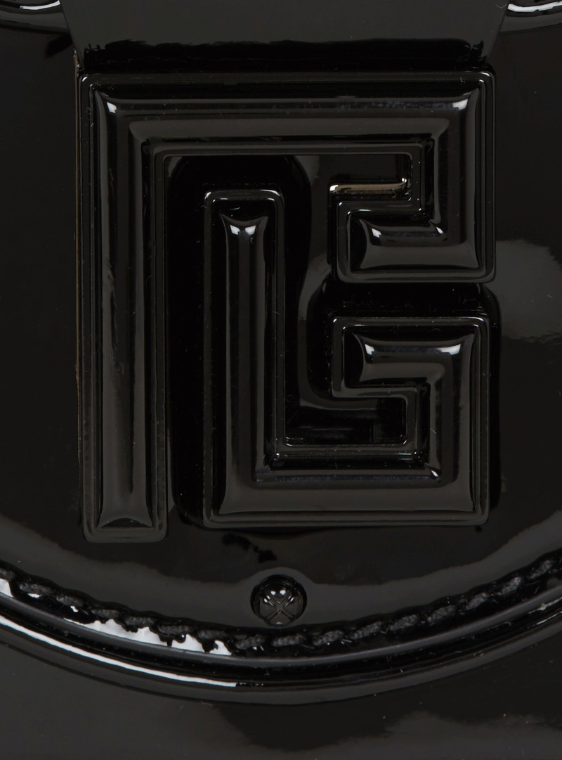 Blaze Pouch in patent leather 7