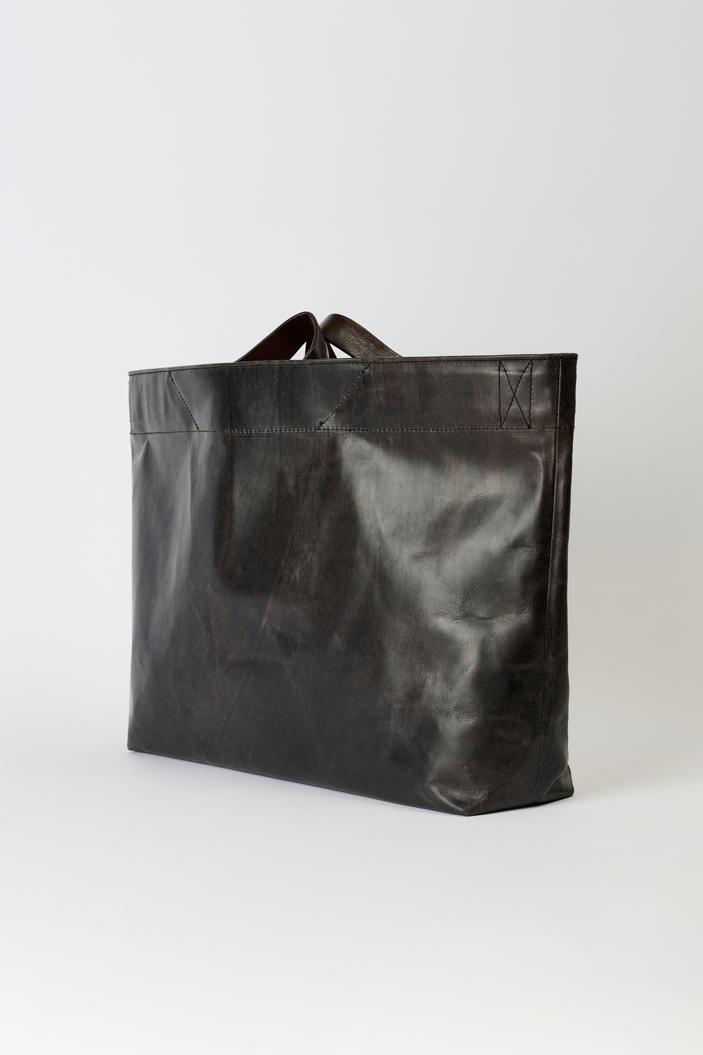 Oblong Tote Worn Black Leather - 2