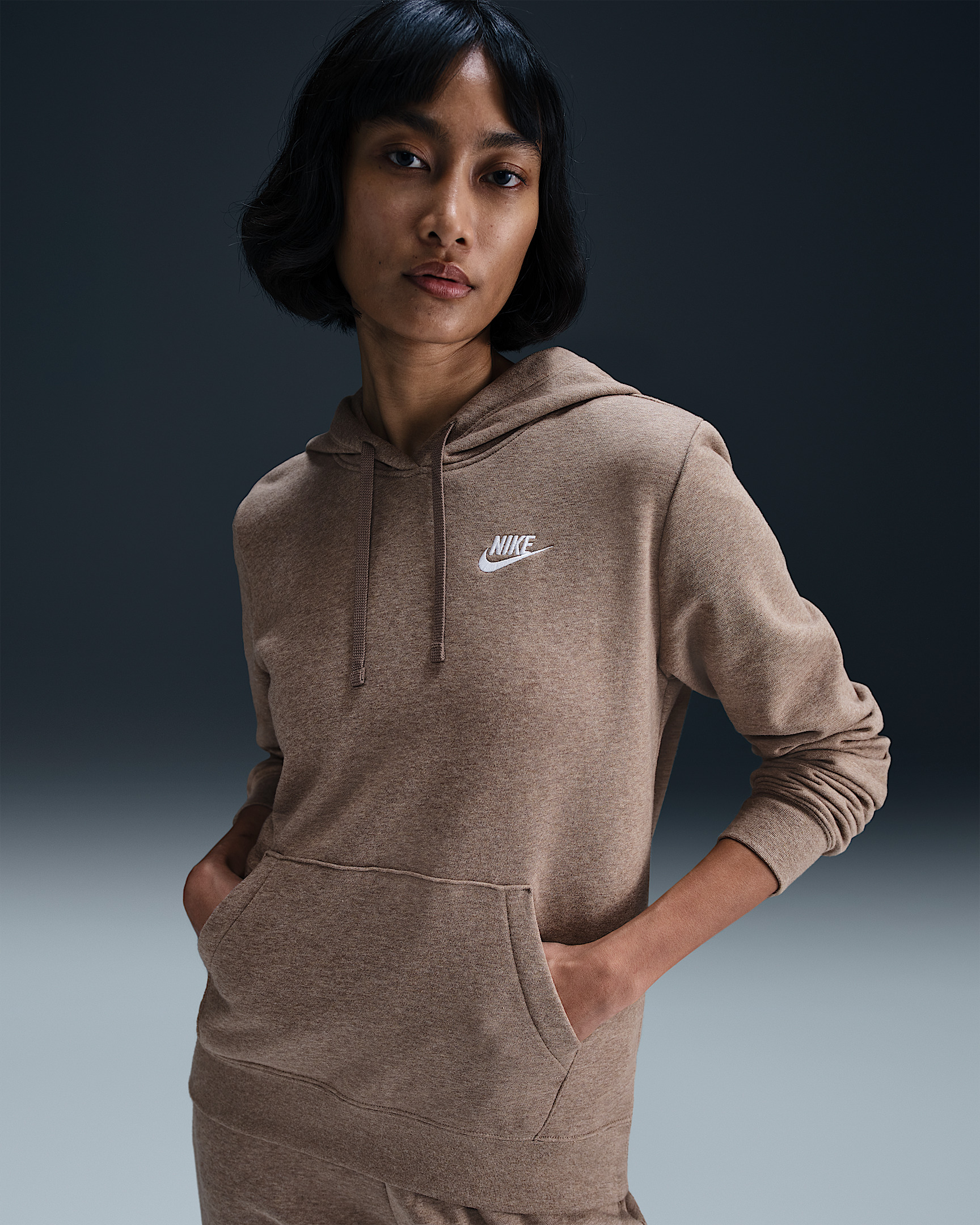 Nike Sportswear Club Fleece Women's Pullover Hoodie - 6