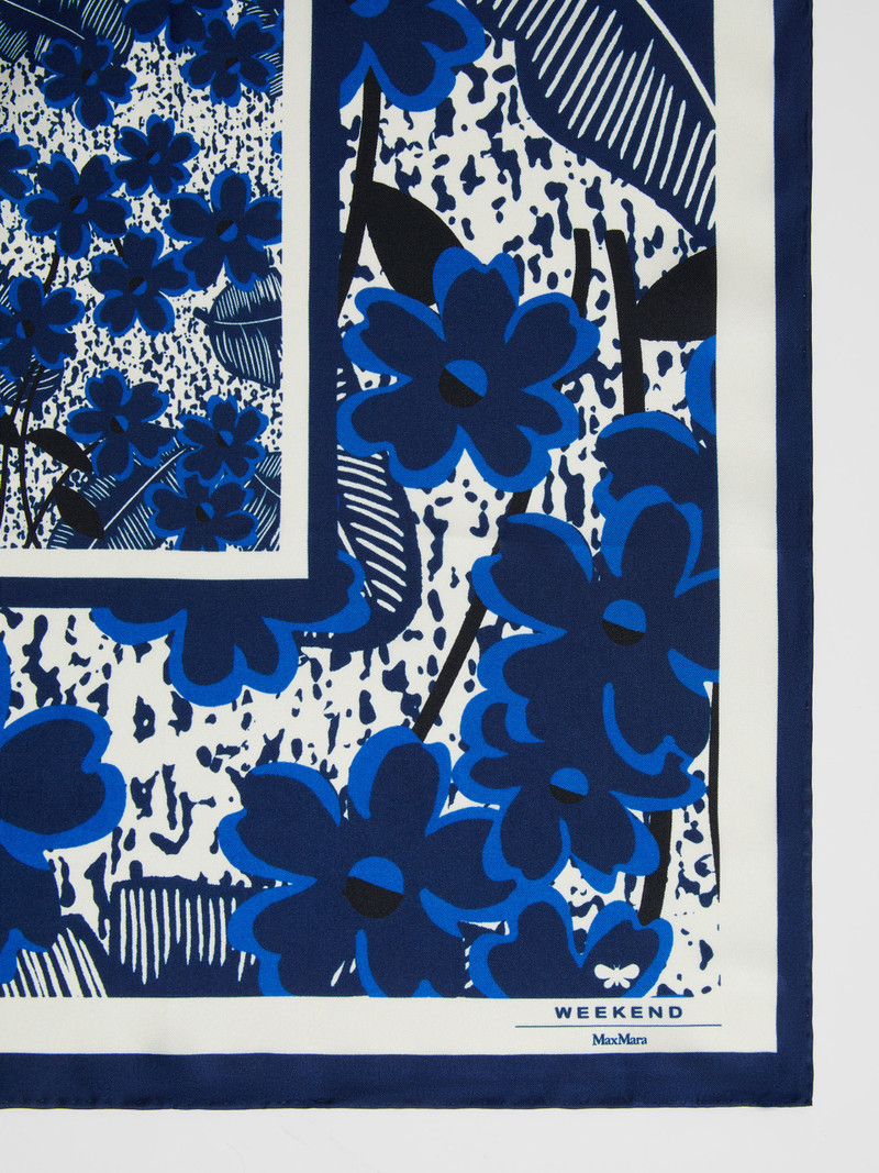 WEEKEND Max Mara PANARO Silk twill scarf outlook