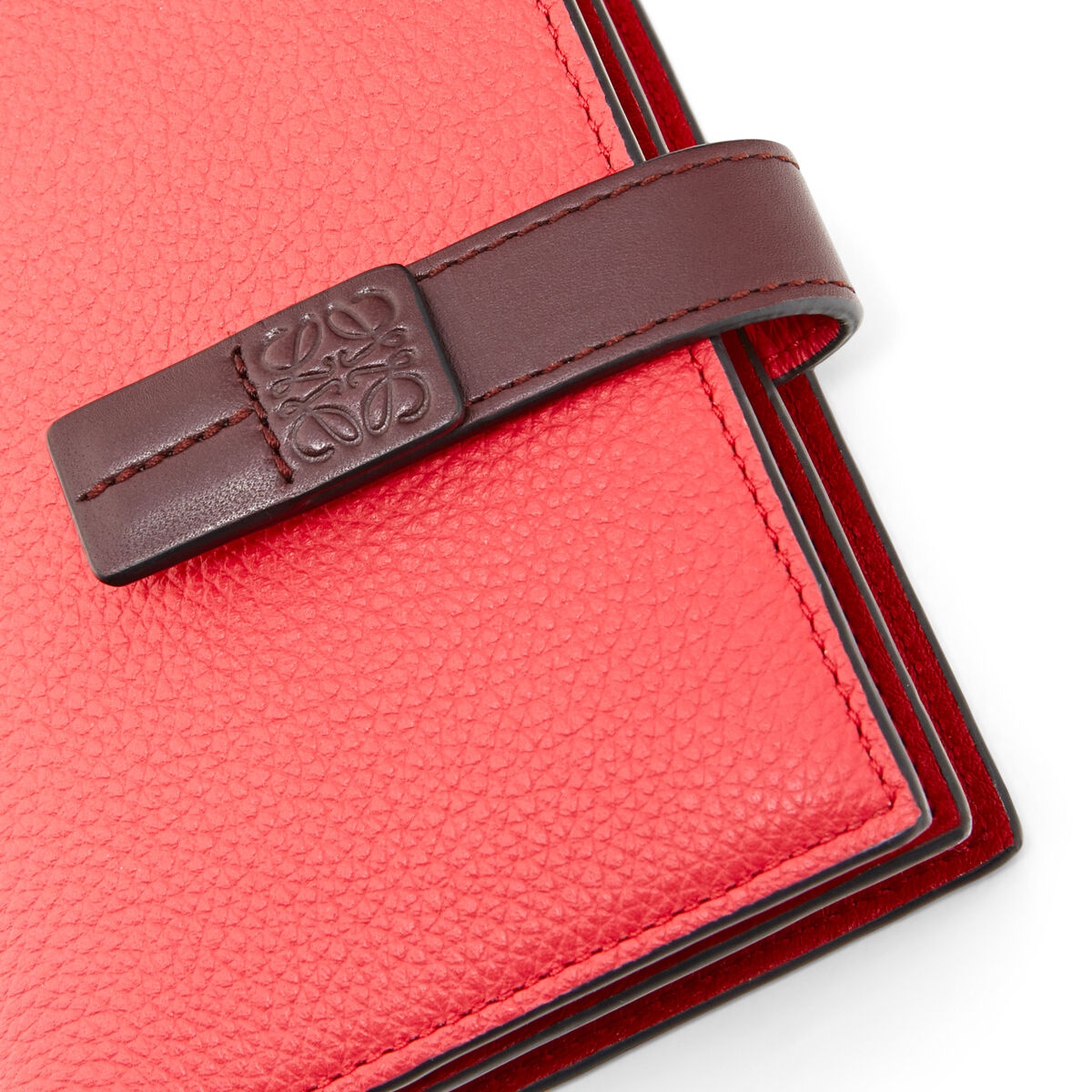 Compact zip wallet in soft grained calfskin - 5