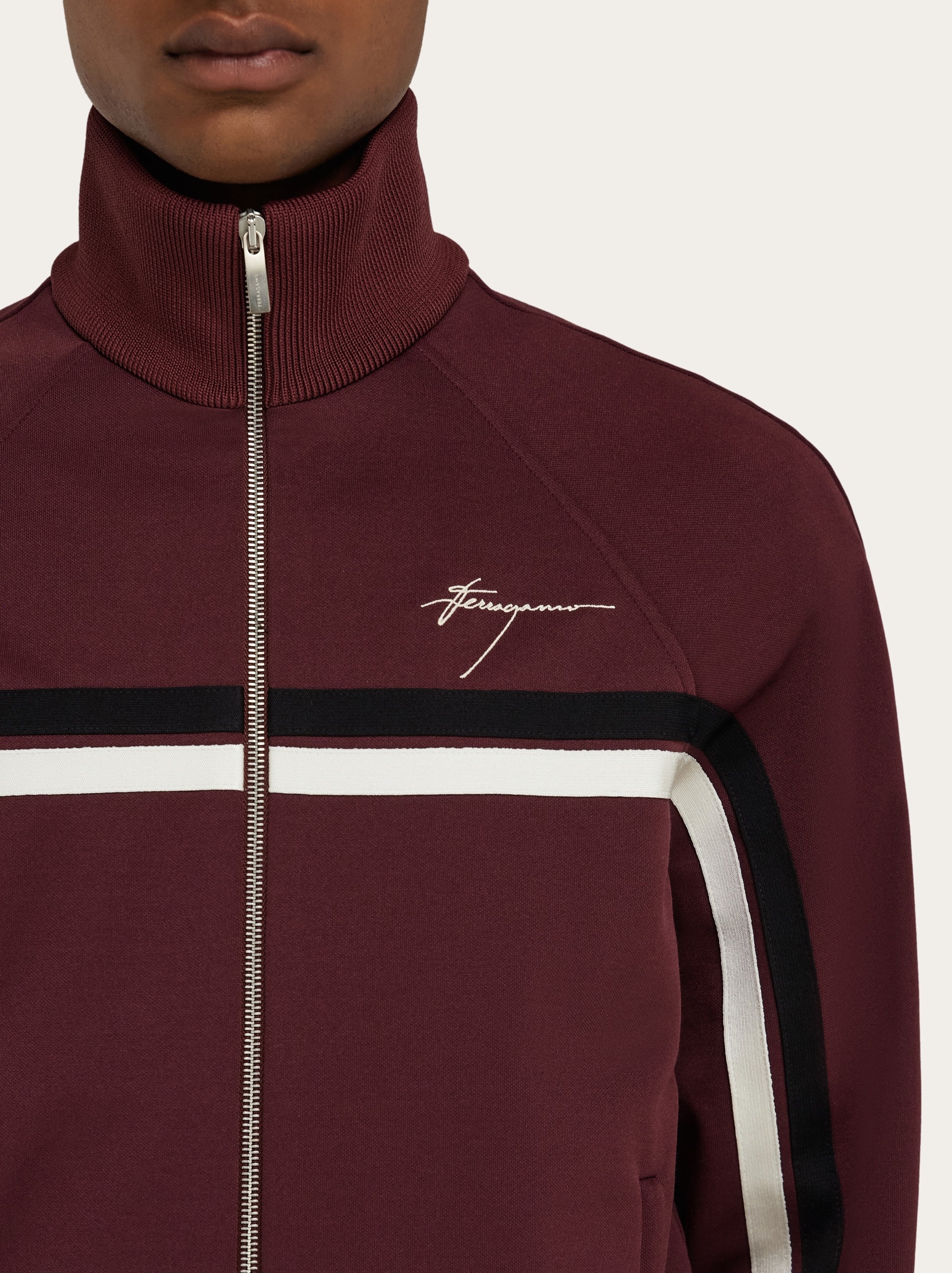 Track jacket with contrasting stripe - 5
