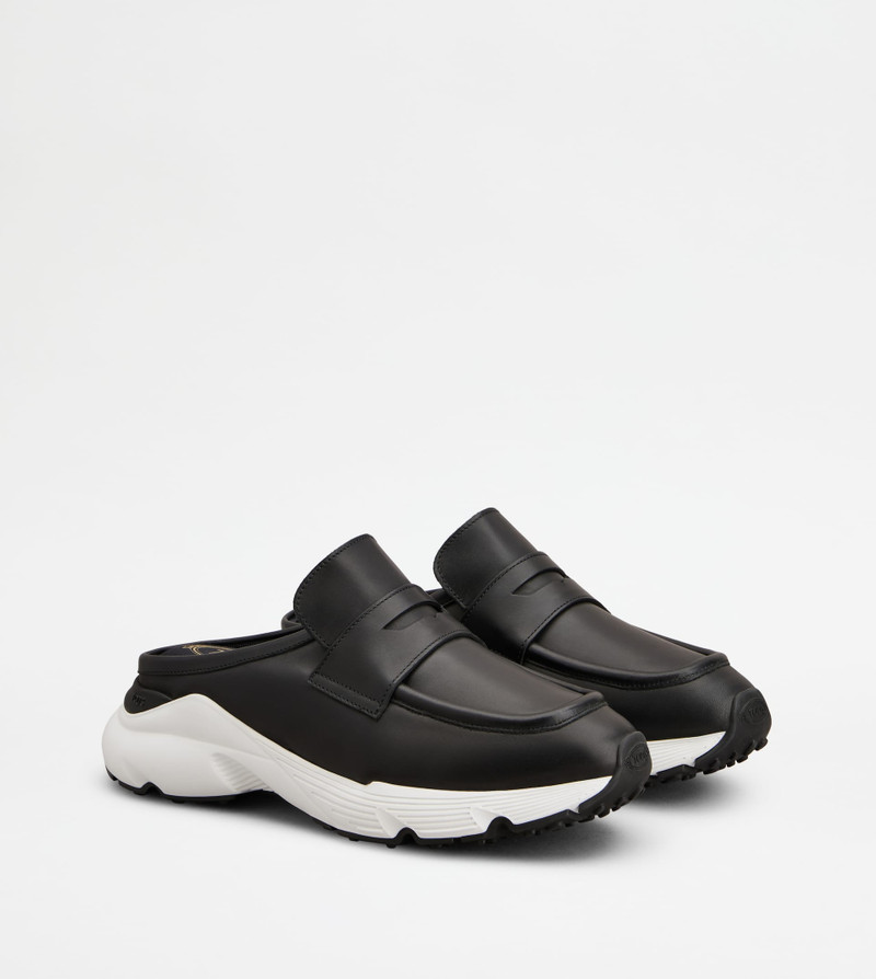 SPORTY MULES IN LEATHER - BLACK 2