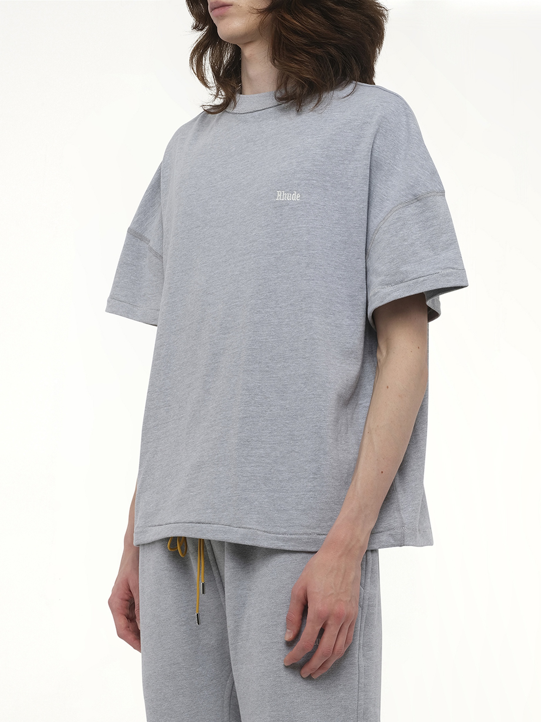 Classique Reverse T-Shirt in Heather Gray - 5