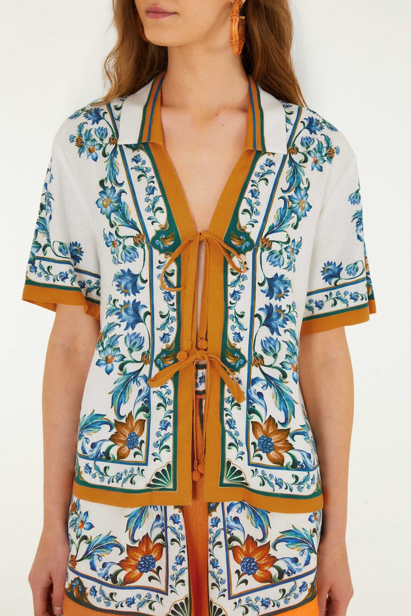 FARM RIO Off-White Flora Tile Blouse outlook