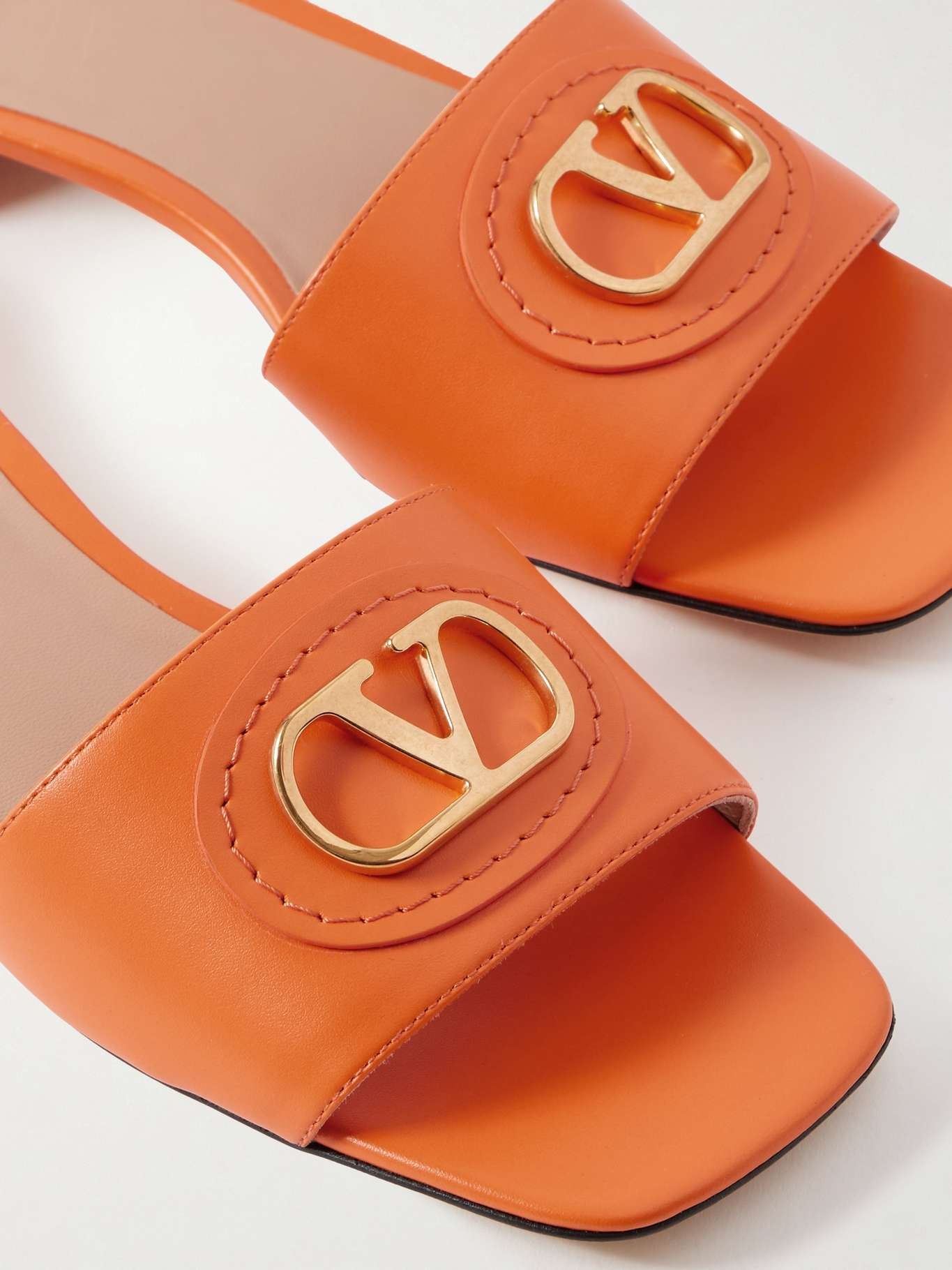 VLogo embellished leather slides Orange - 4