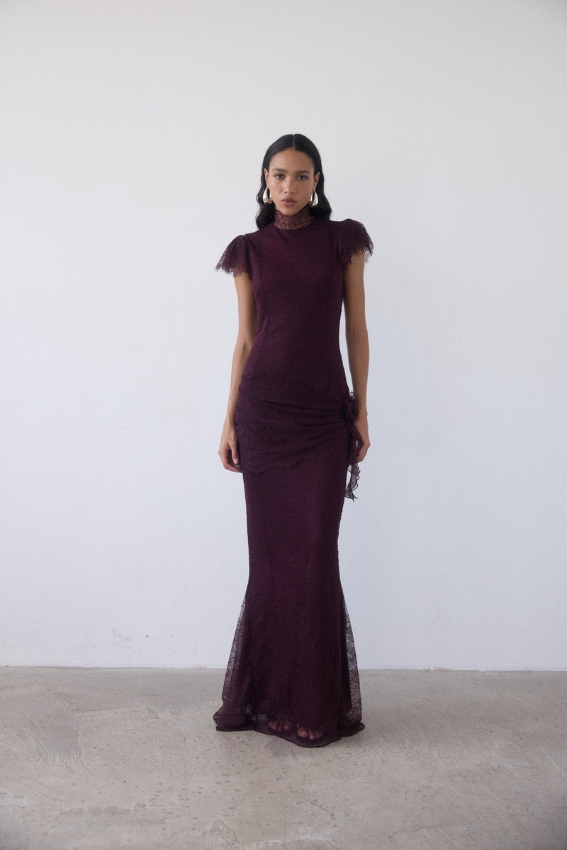 SILENTIUM MAXI DRESS IN MAROON LACE 3